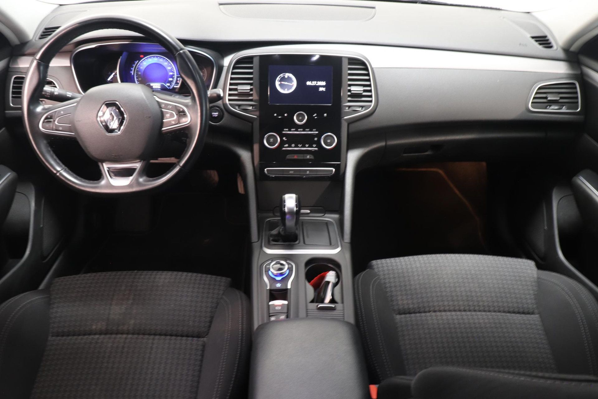 Renault Talisman met kenteken PZ-955-N – interieur