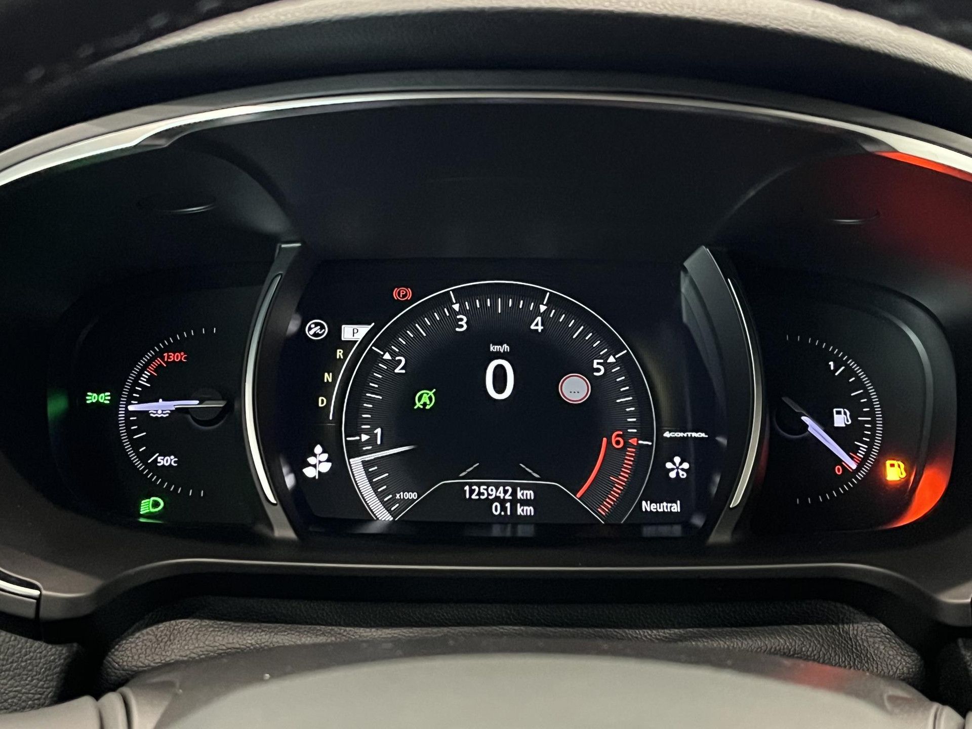 Renault Talisman met kenteken ZH-822-B – dashboard