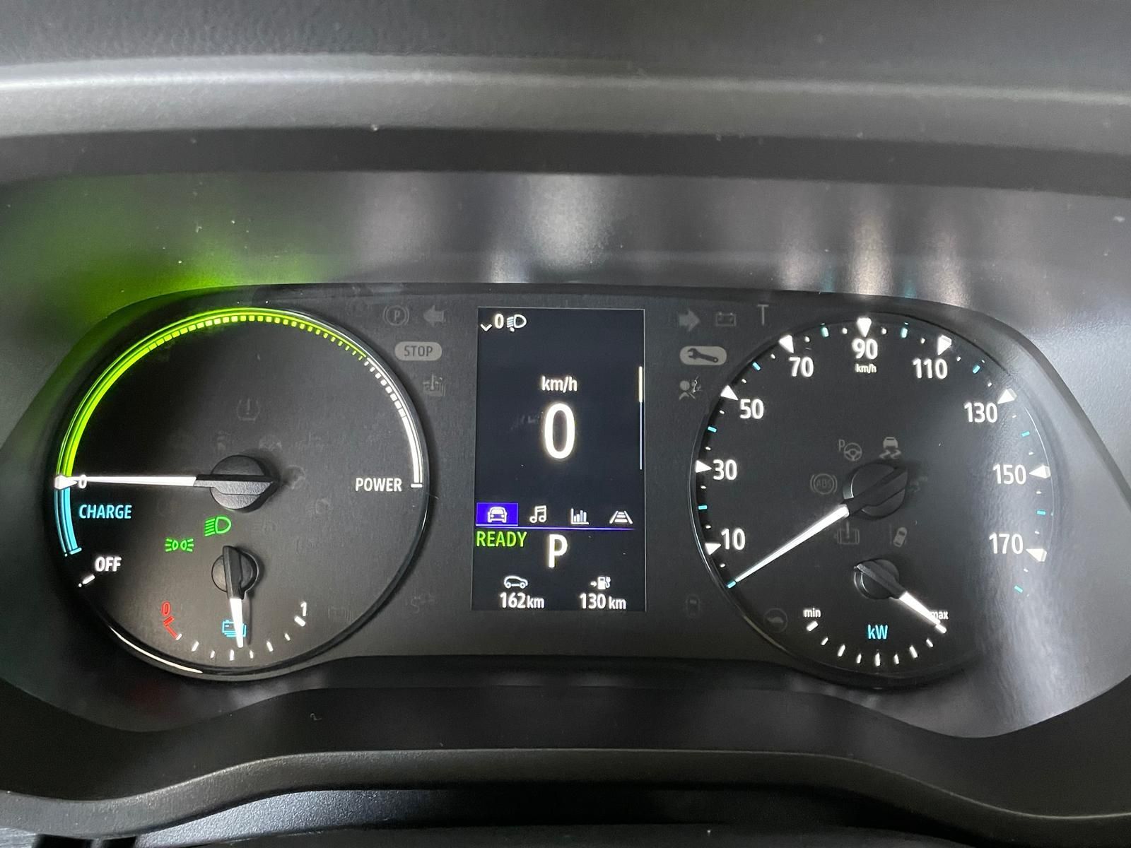 Renault Trafic met kenteken V-52-LTP – interieur
