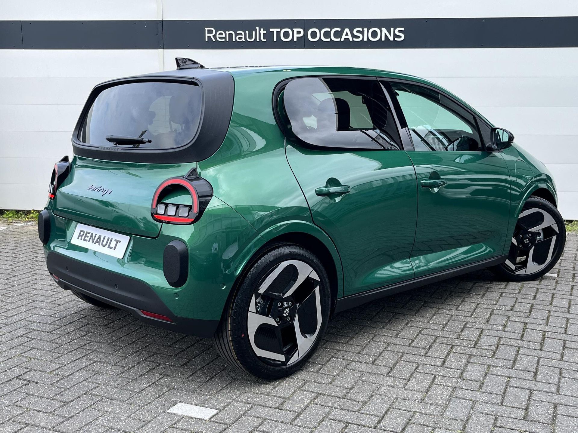 Renault Twingo met kenteken 7670 – achteraanzicht