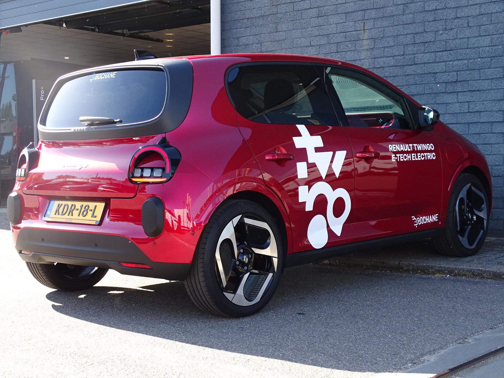 Renault Twingo met kenteken KDR-18-L – achteraanzicht