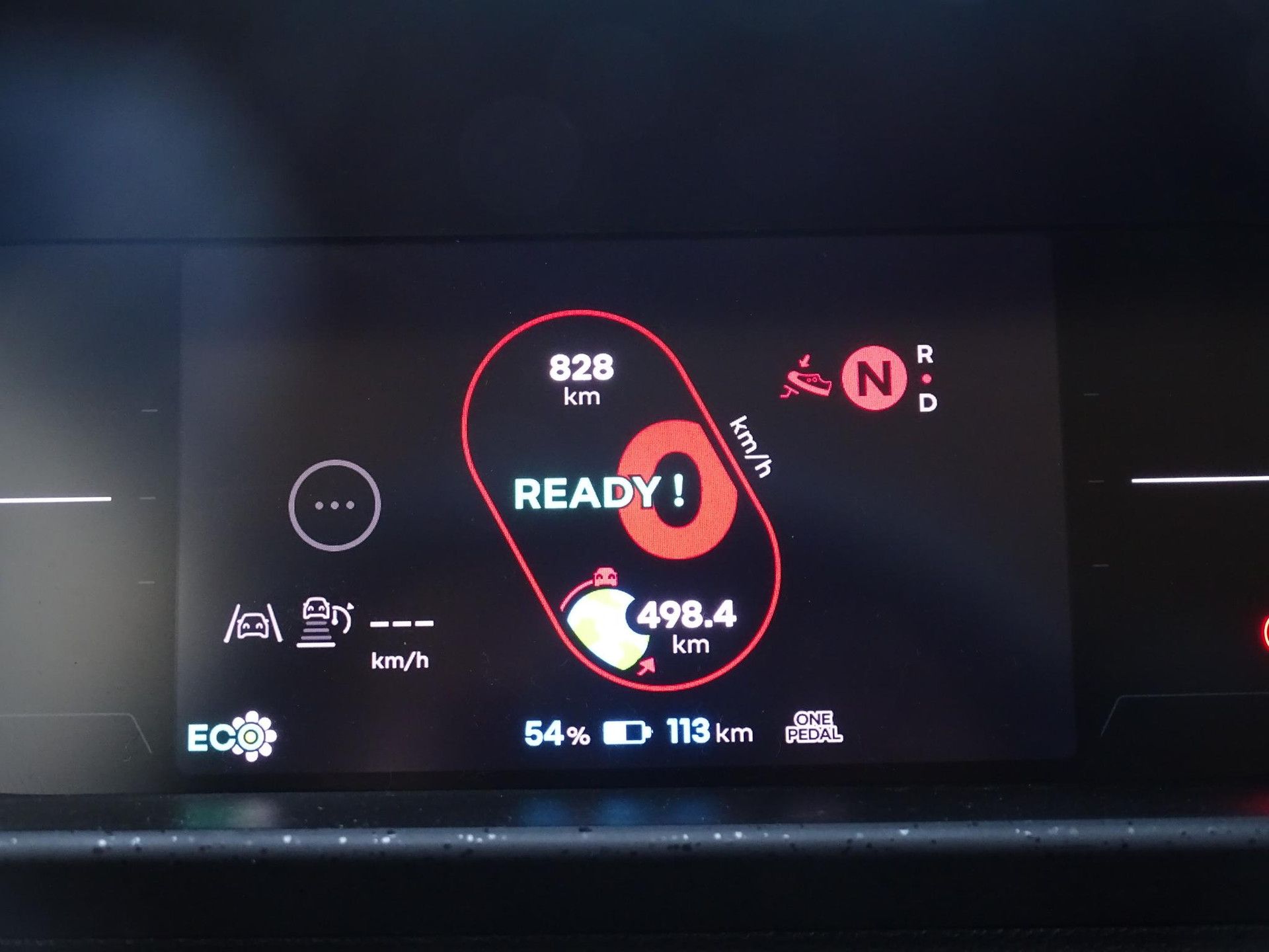 Renault Twingo met kenteken KDR-18-L – dashboard