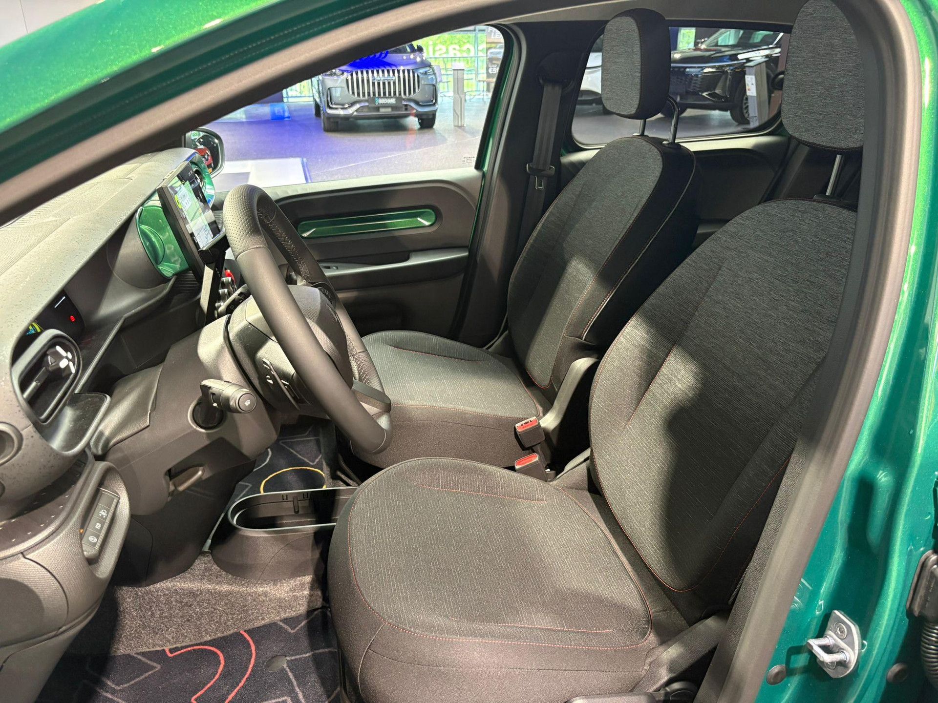 Renault Twingo met kenteken KHK-48-S – detailfoto