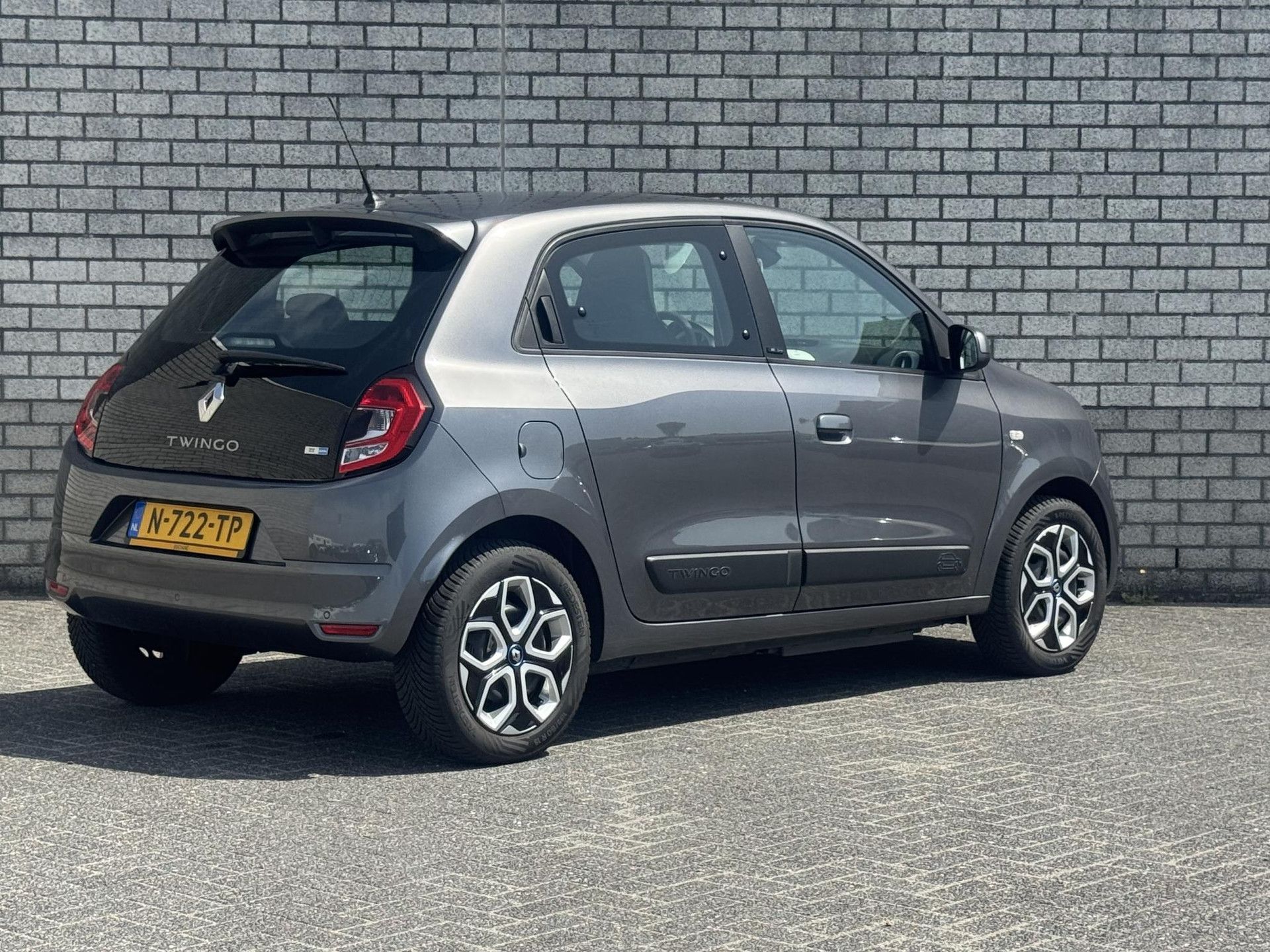 Renault Twingo met kenteken N-722-TP – achteraanzicht