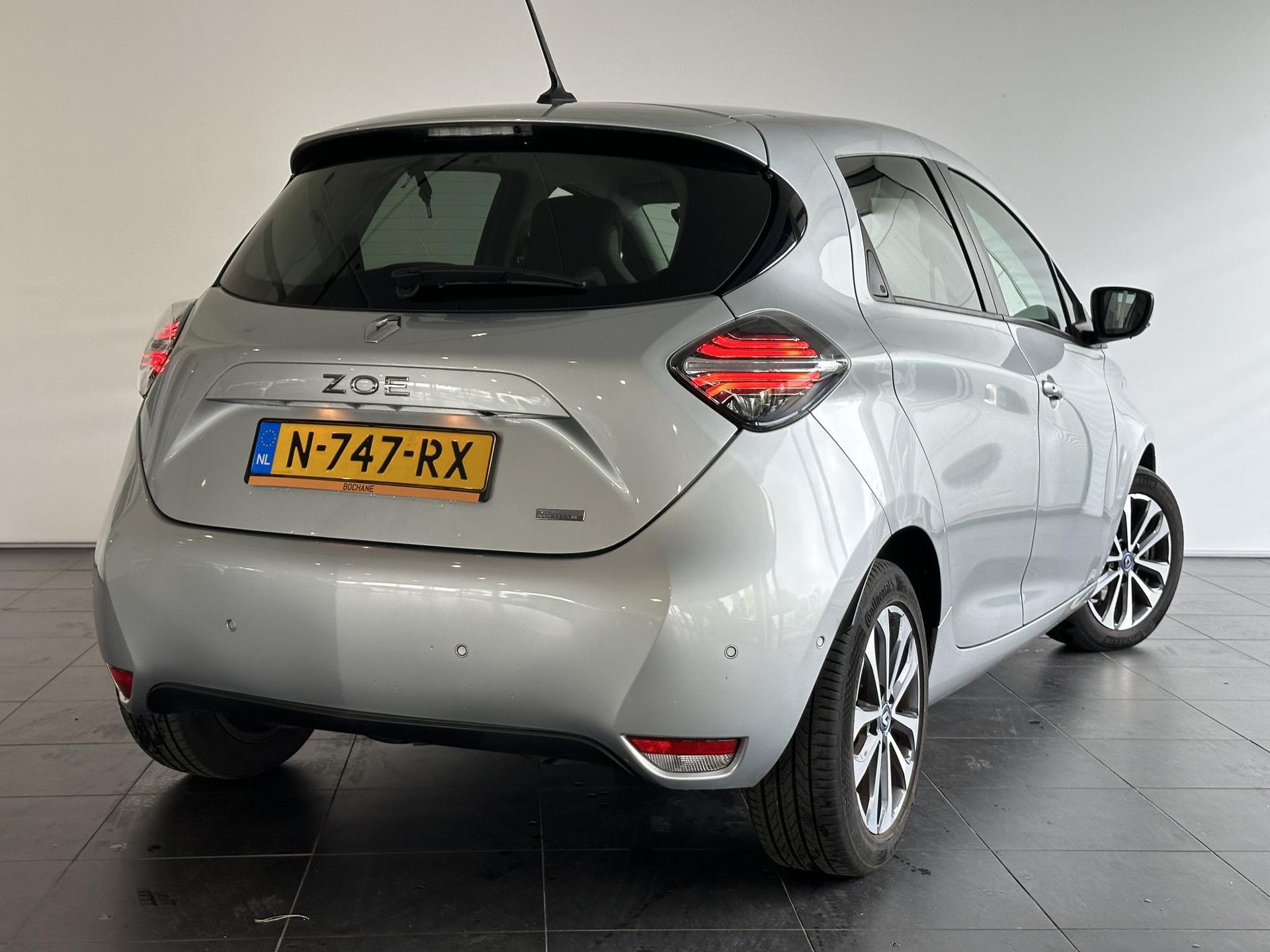 Renault ZOE met kenteken N-747-RX – achteraanzicht