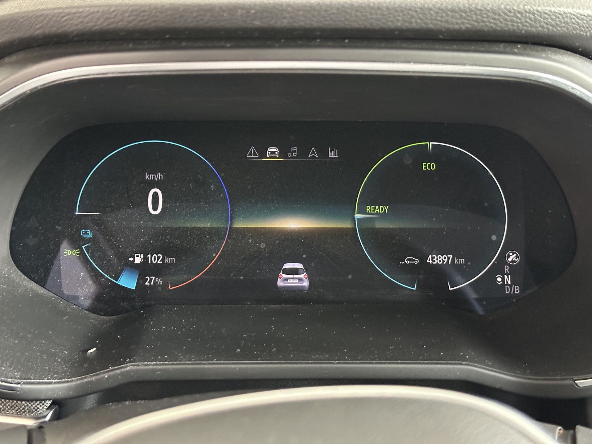 Renault ZOE met kenteken N-747-RX – dashboard