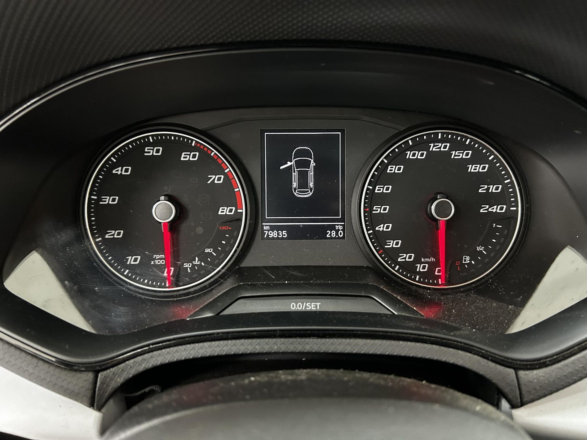 SEAT Arona met kenteken S-492-HB – dashboard