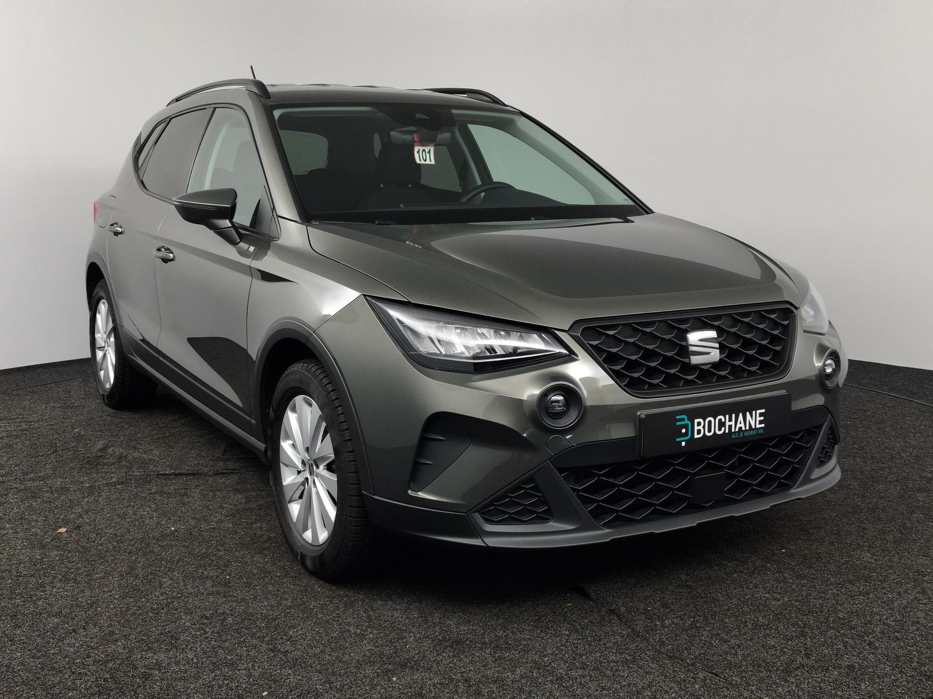 SEAT Arona met kenteken S-743-HL – detailfoto