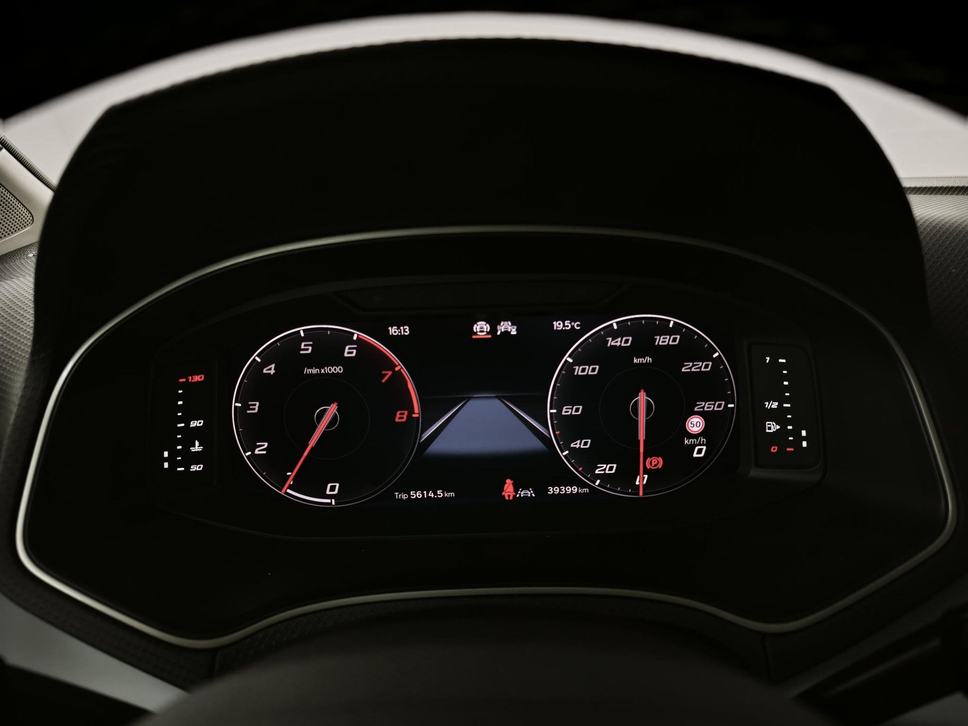 SEAT Ibiza met kenteken GRB-81-X – dashboard