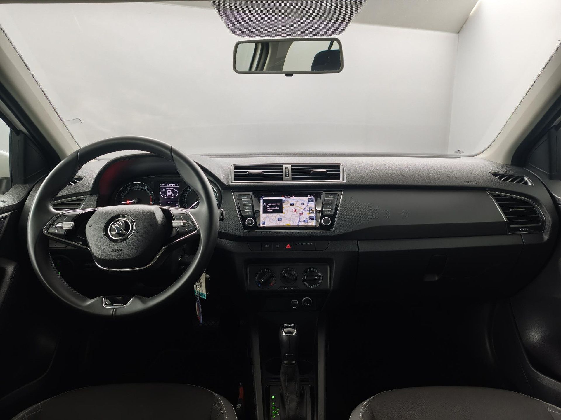 Skoda Fabia met kenteken K-307-XS – interieur
