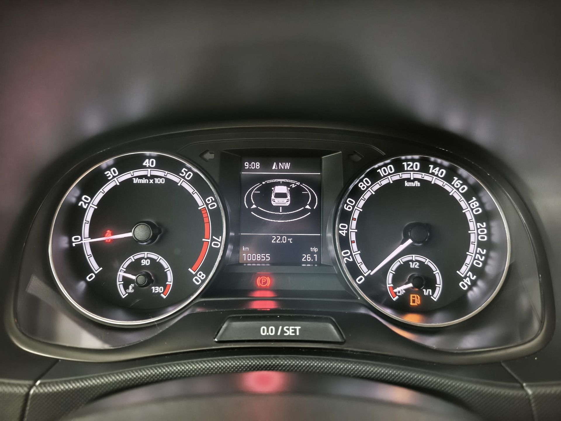 Skoda Fabia met kenteken L-964-FP – dashboard