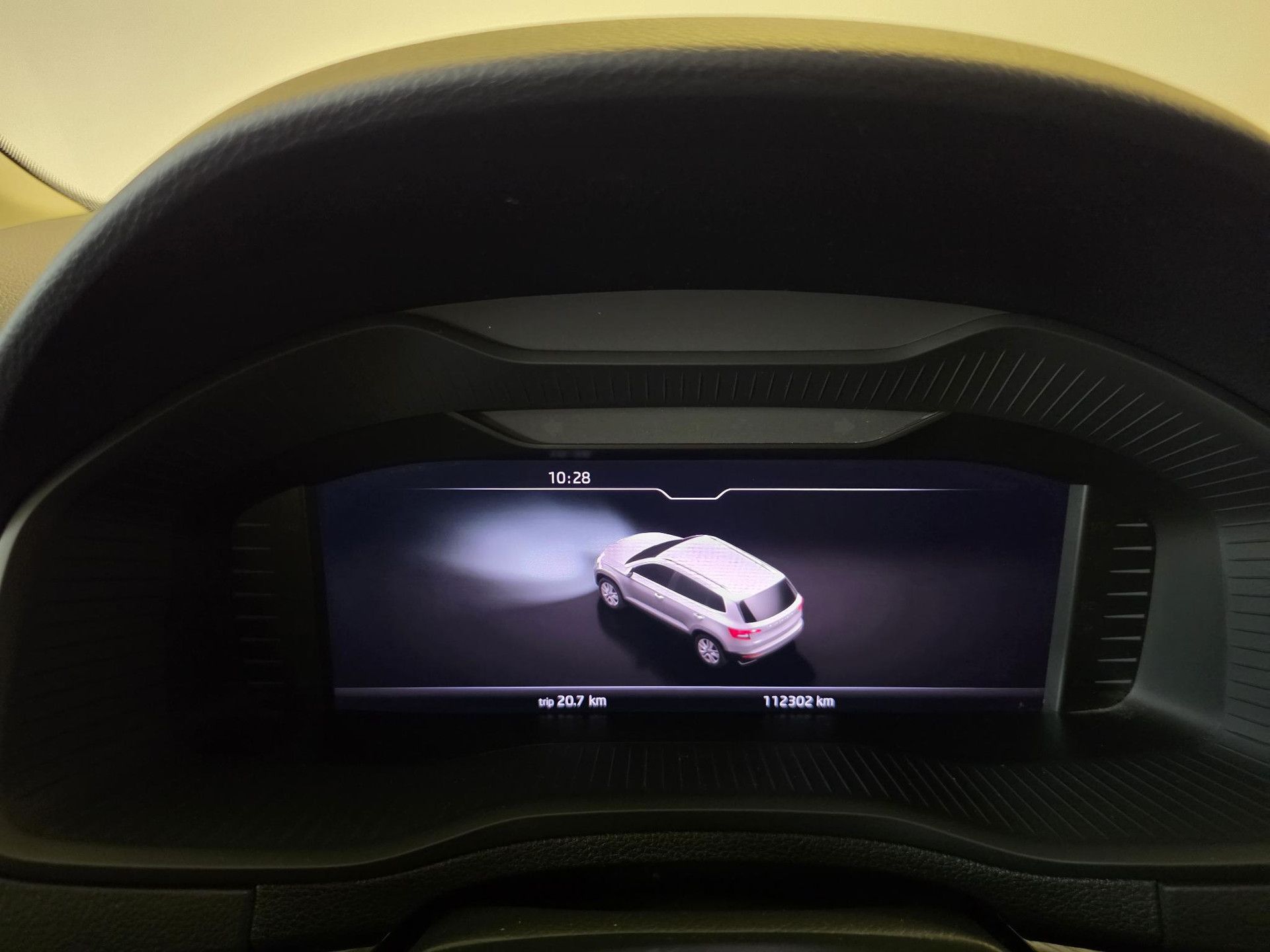Skoda Karoq met kenteken N-423-GF – dashboard