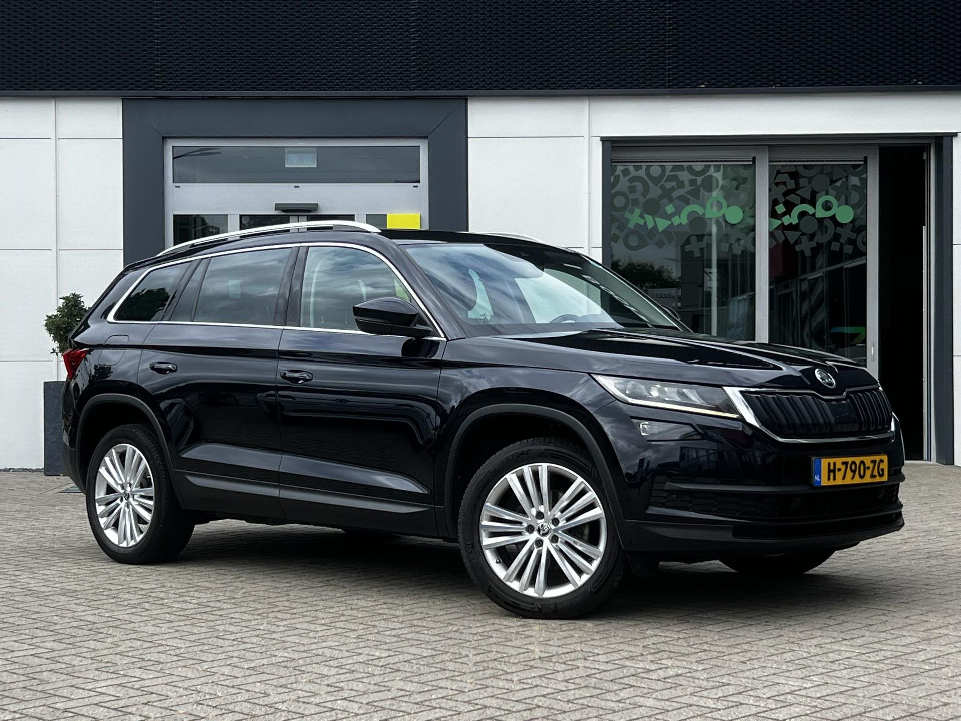 Skoda Kodiaq met kenteken H-790-ZG – detailfoto