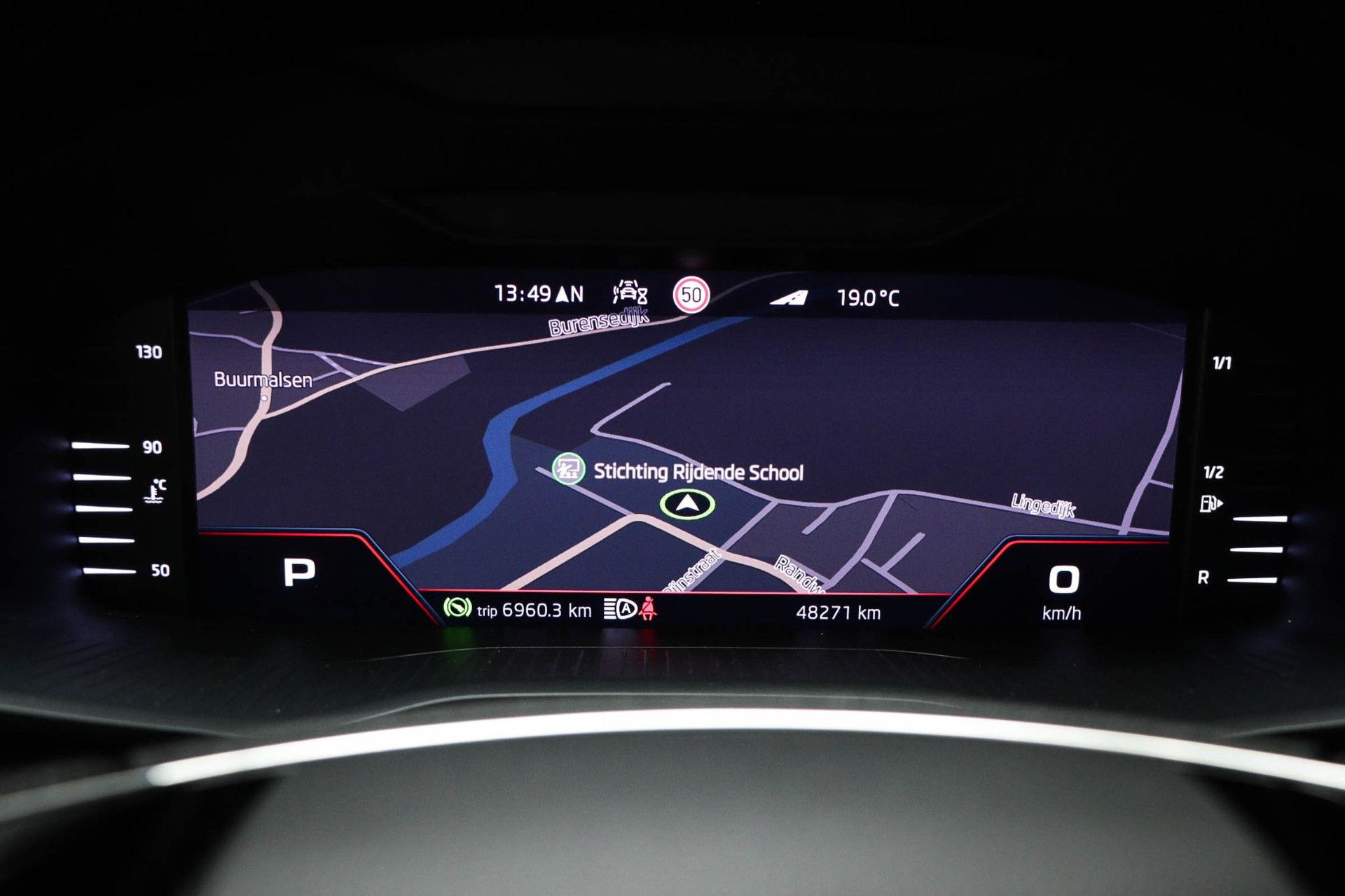 Skoda Kodiaq met kenteken HJD-44-L – dashboard