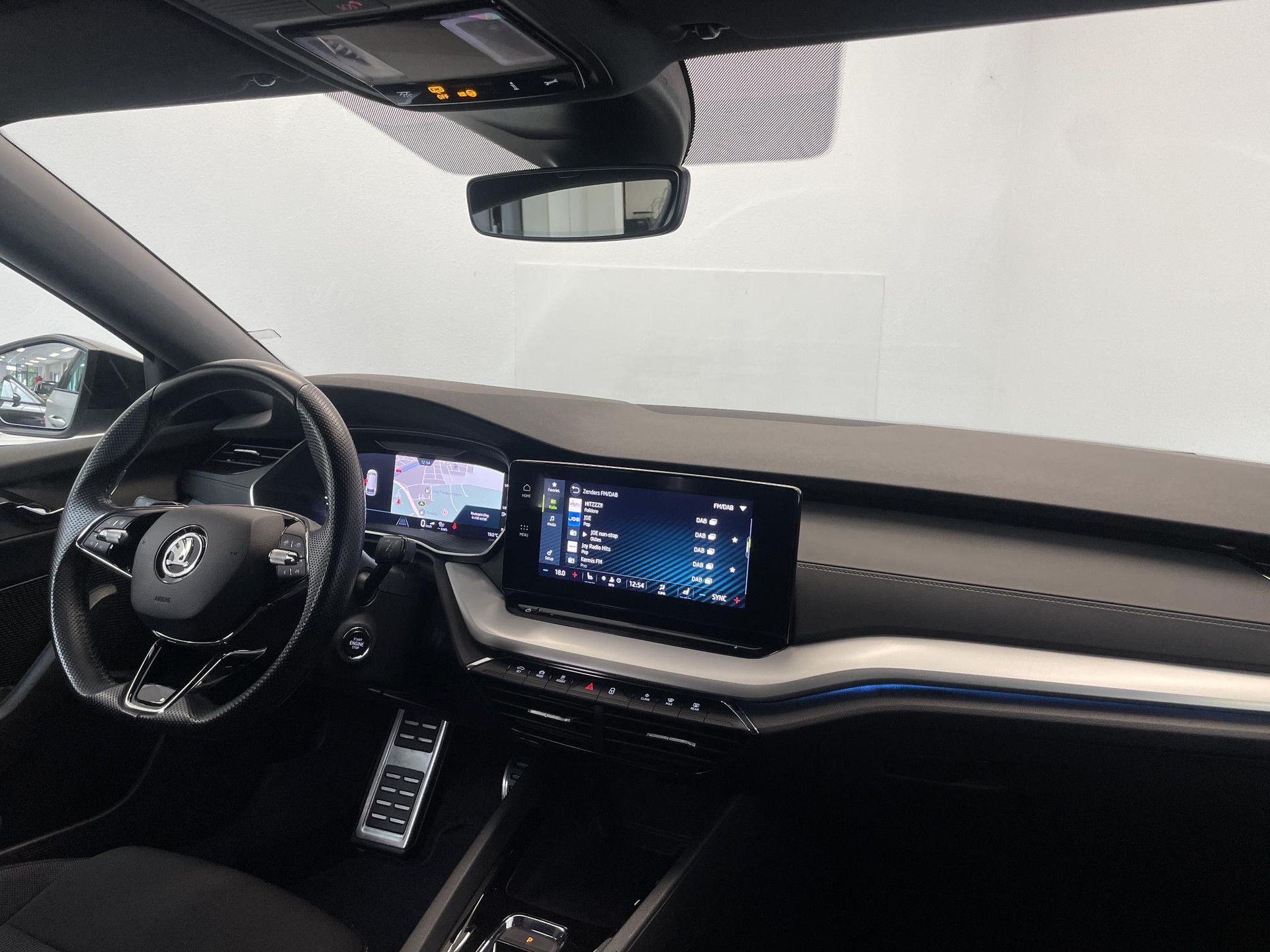 Skoda Octavia met kenteken T-539-DV – interieur