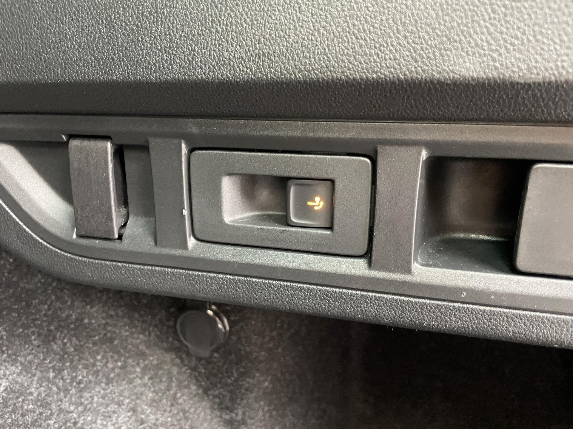 Skoda Octavia met kenteken T-539-DV – detailfoto