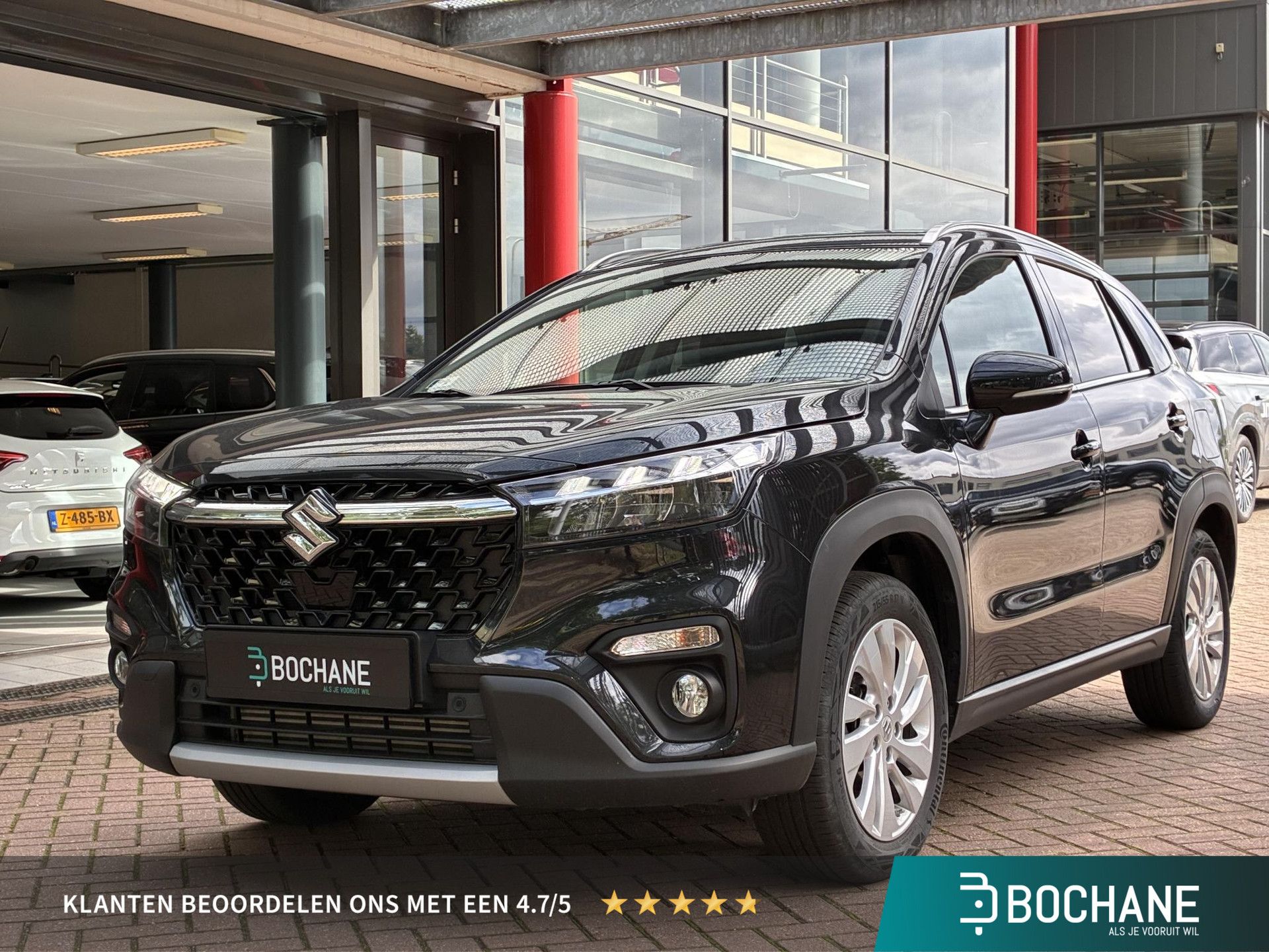 Suzuki S-Cross met kenteken KKT-35-F – vooraanzicht