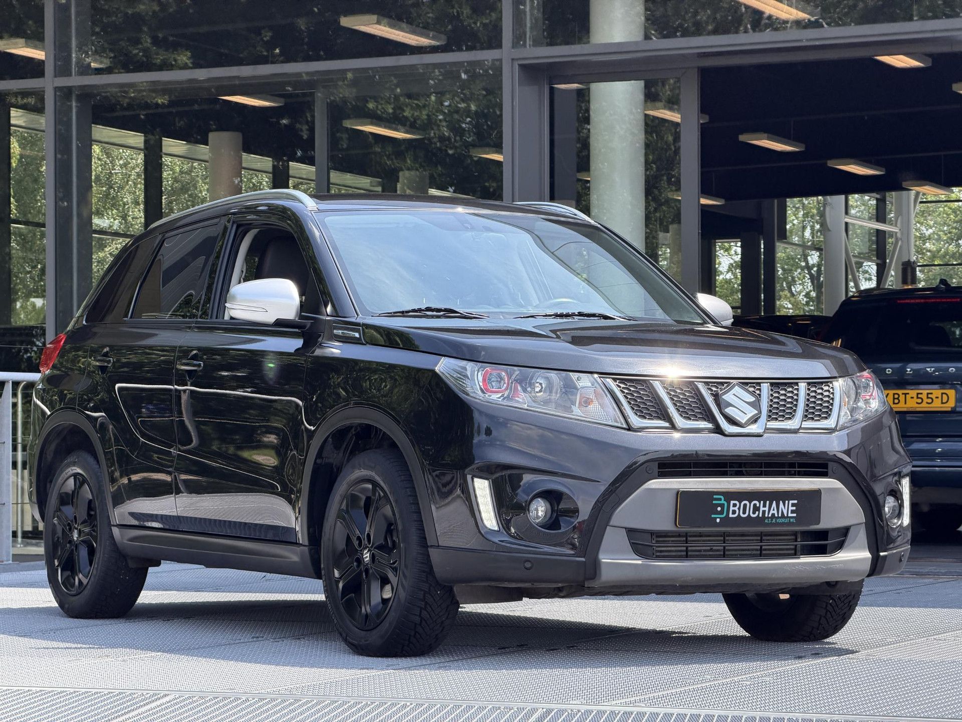 Suzuki Vitara met kenteken KJG-39-V – detailfoto