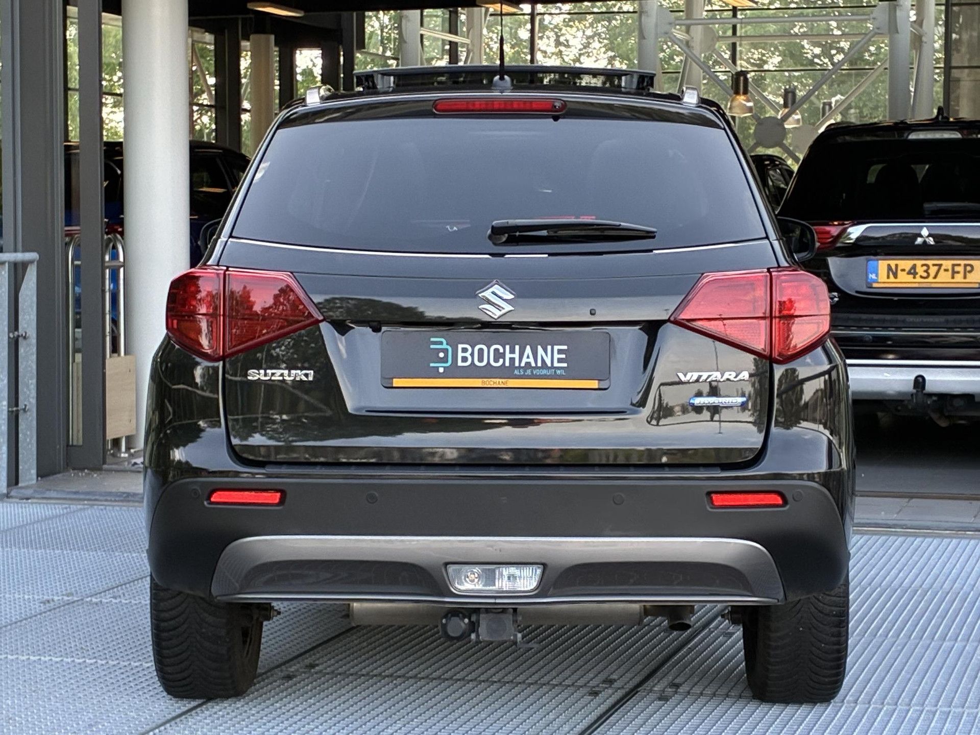 Suzuki Vitara met kenteken KJL-44-T – detailfoto