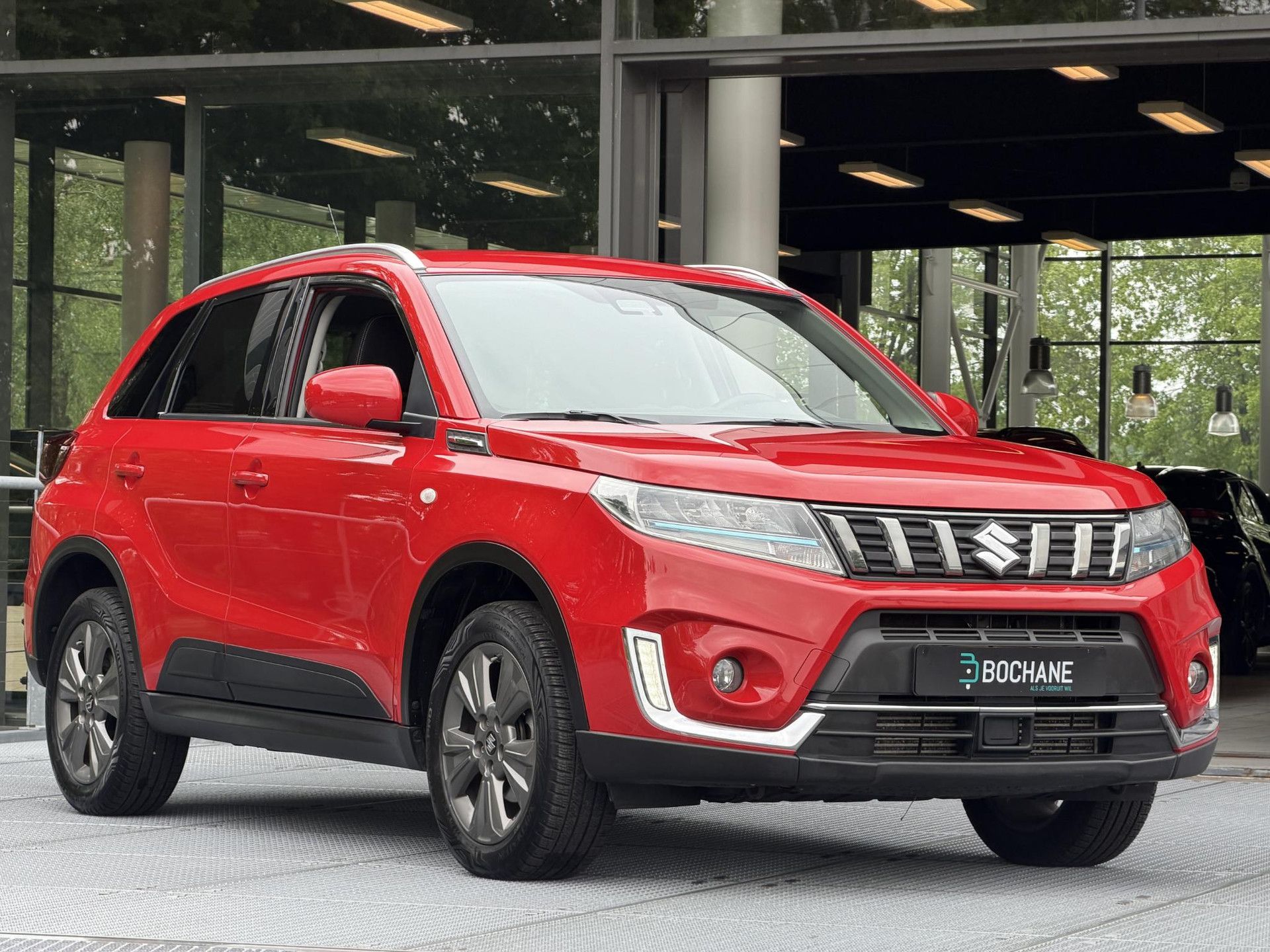 Suzuki Vitara met kenteken S-324-FN – detailfoto
