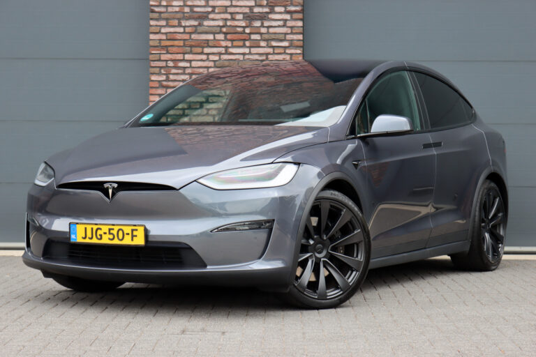 Tesla Model financial lease