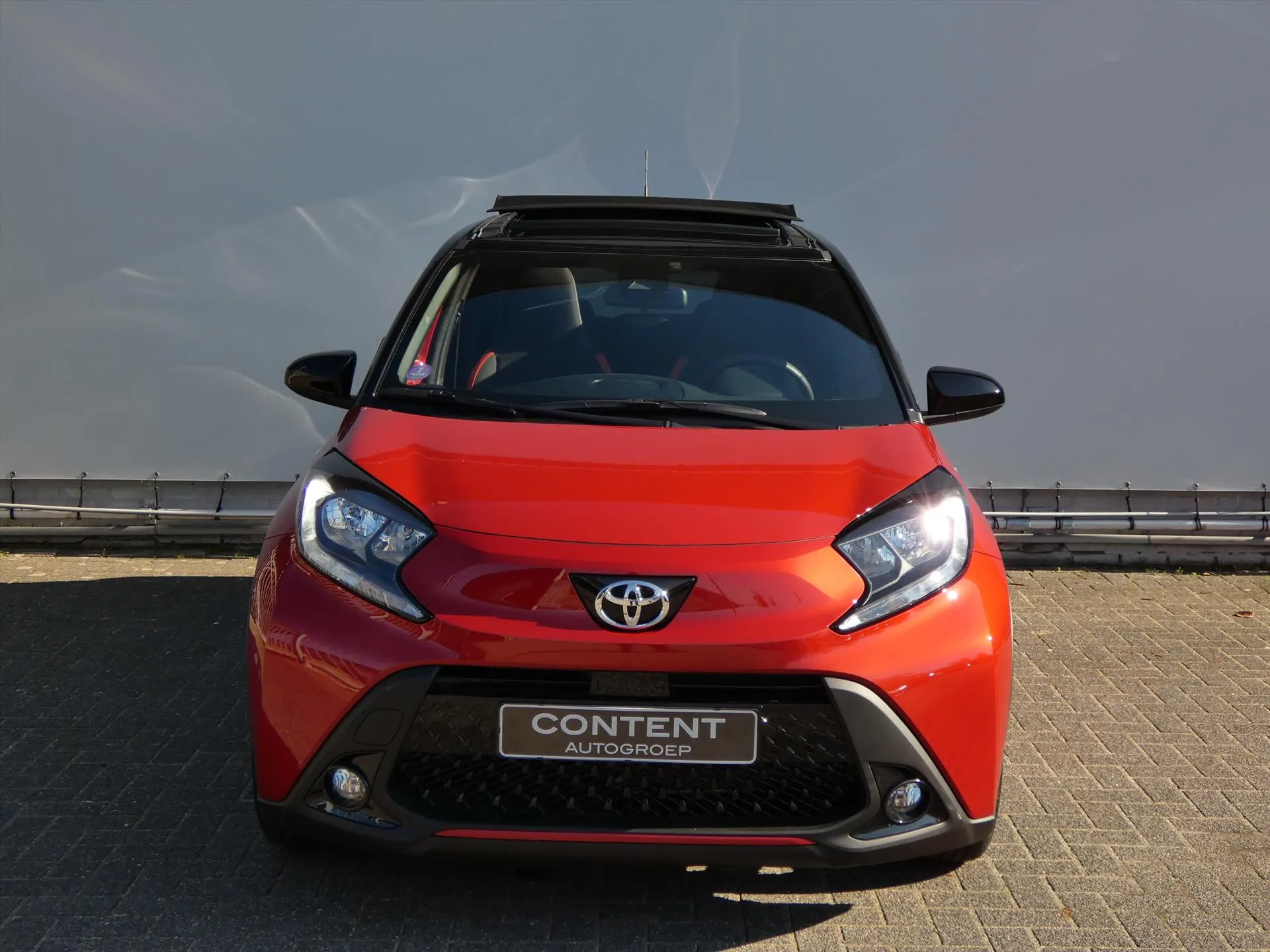 Toyota Aygo met kenteken KHG-19-V – achteraanzicht