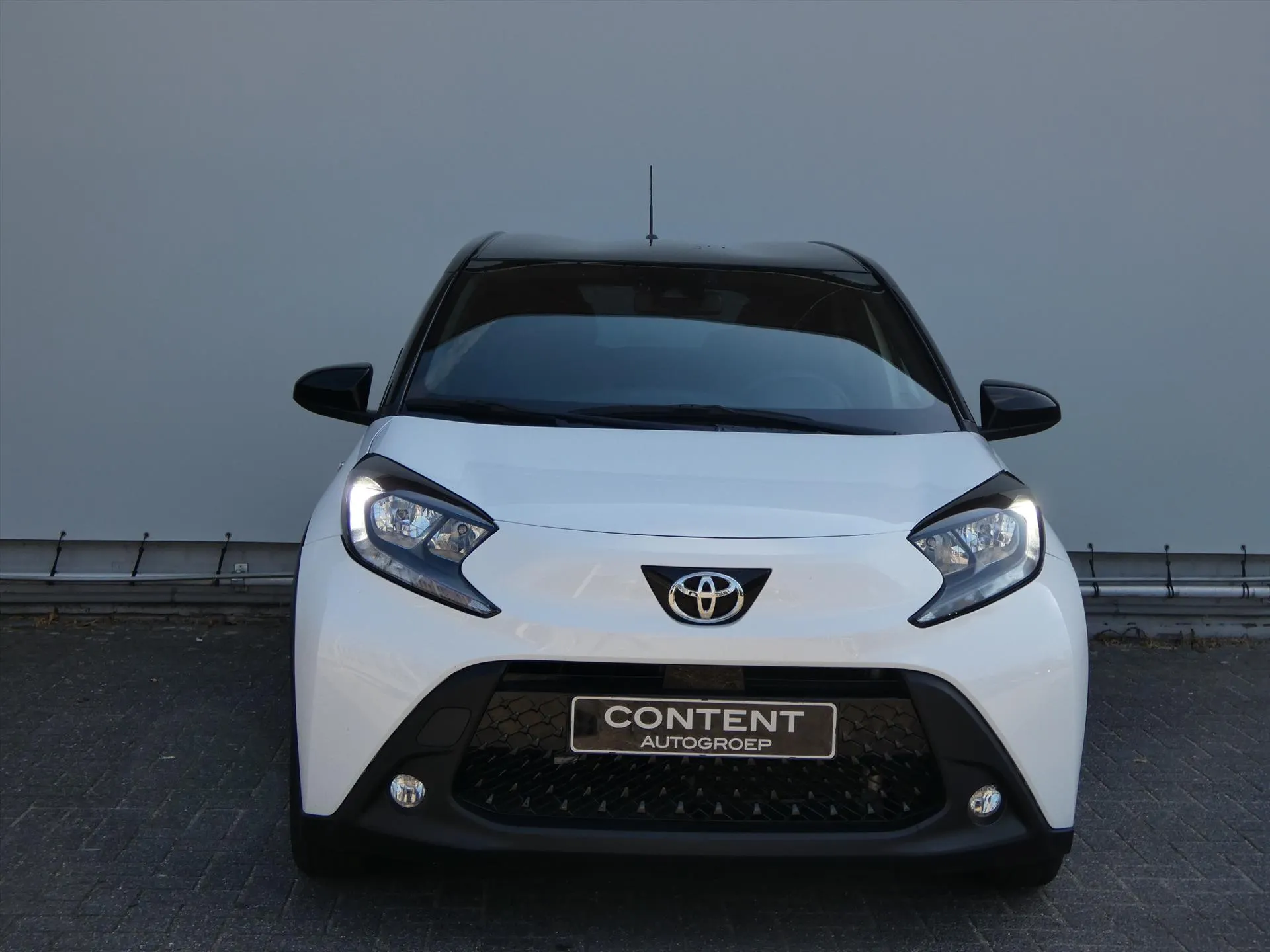 Toyota Aygo met kenteken KHH-38-K – achteraanzicht