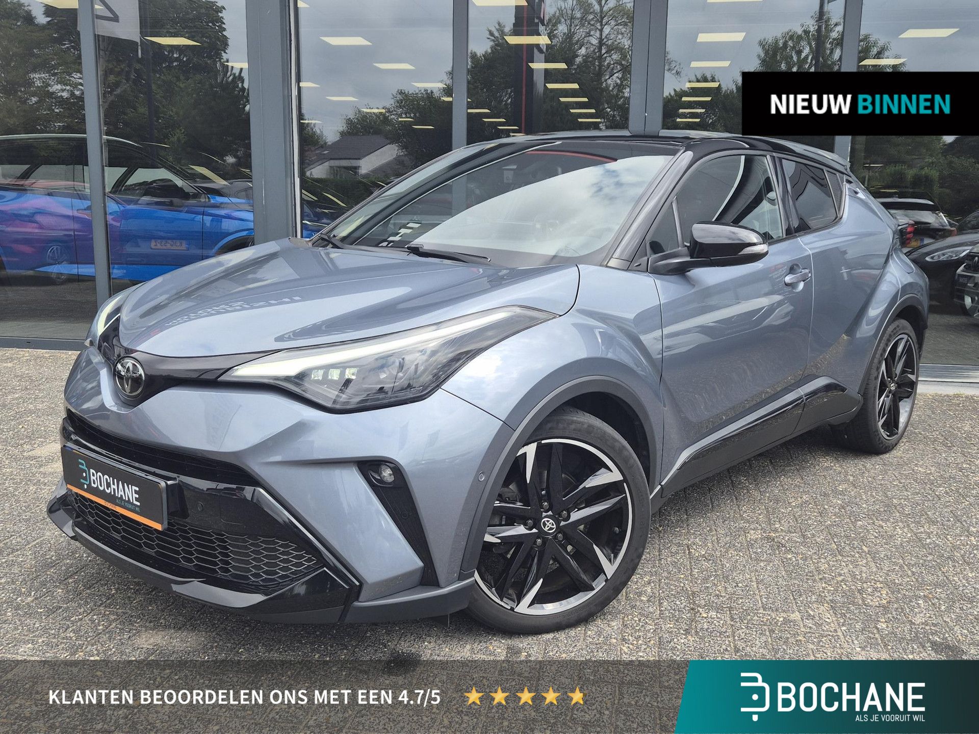 Toyota C-HR met kenteken X-662-TP – vooraanzicht