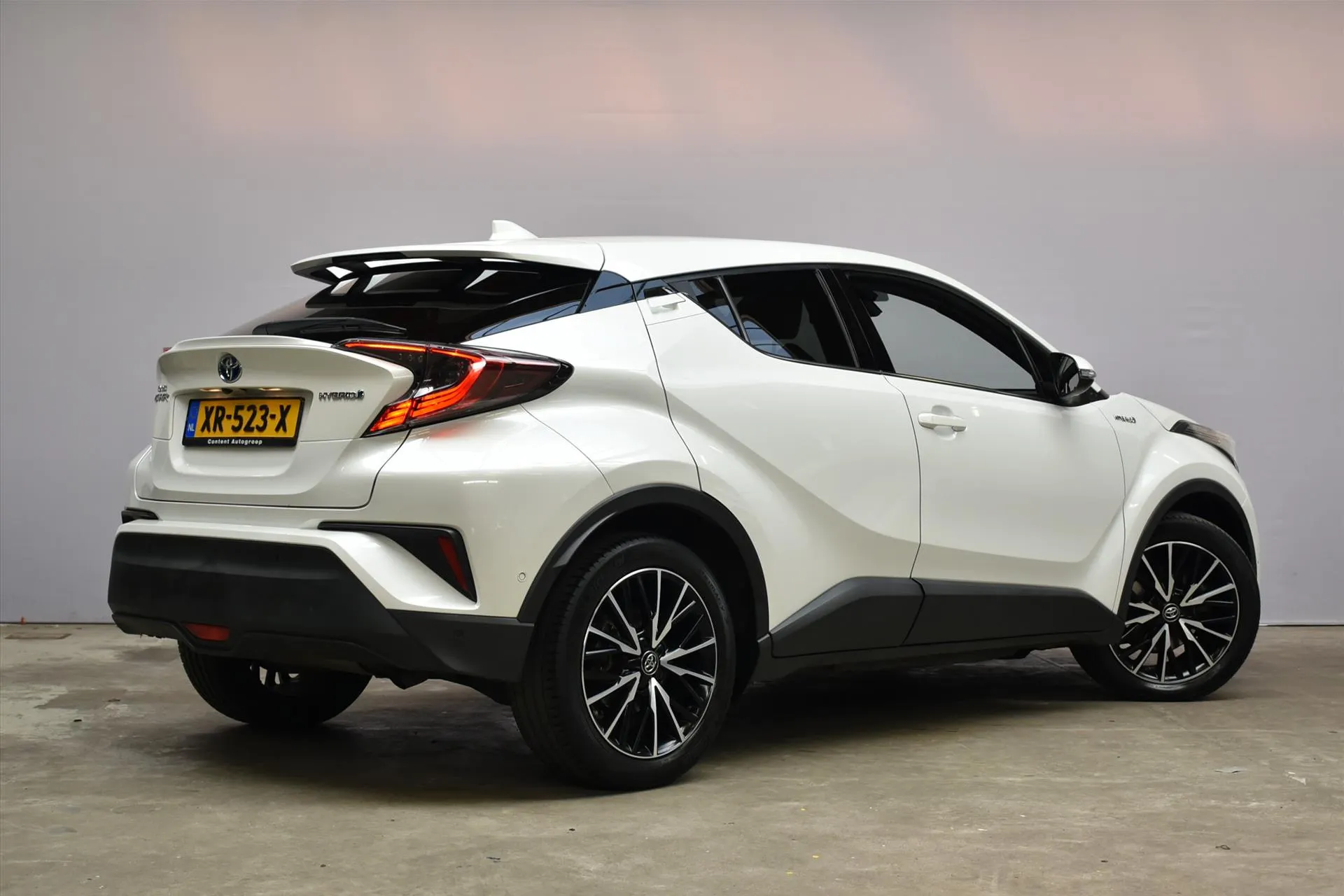 Toyota C-HR met kenteken XR-523-X – detailfoto