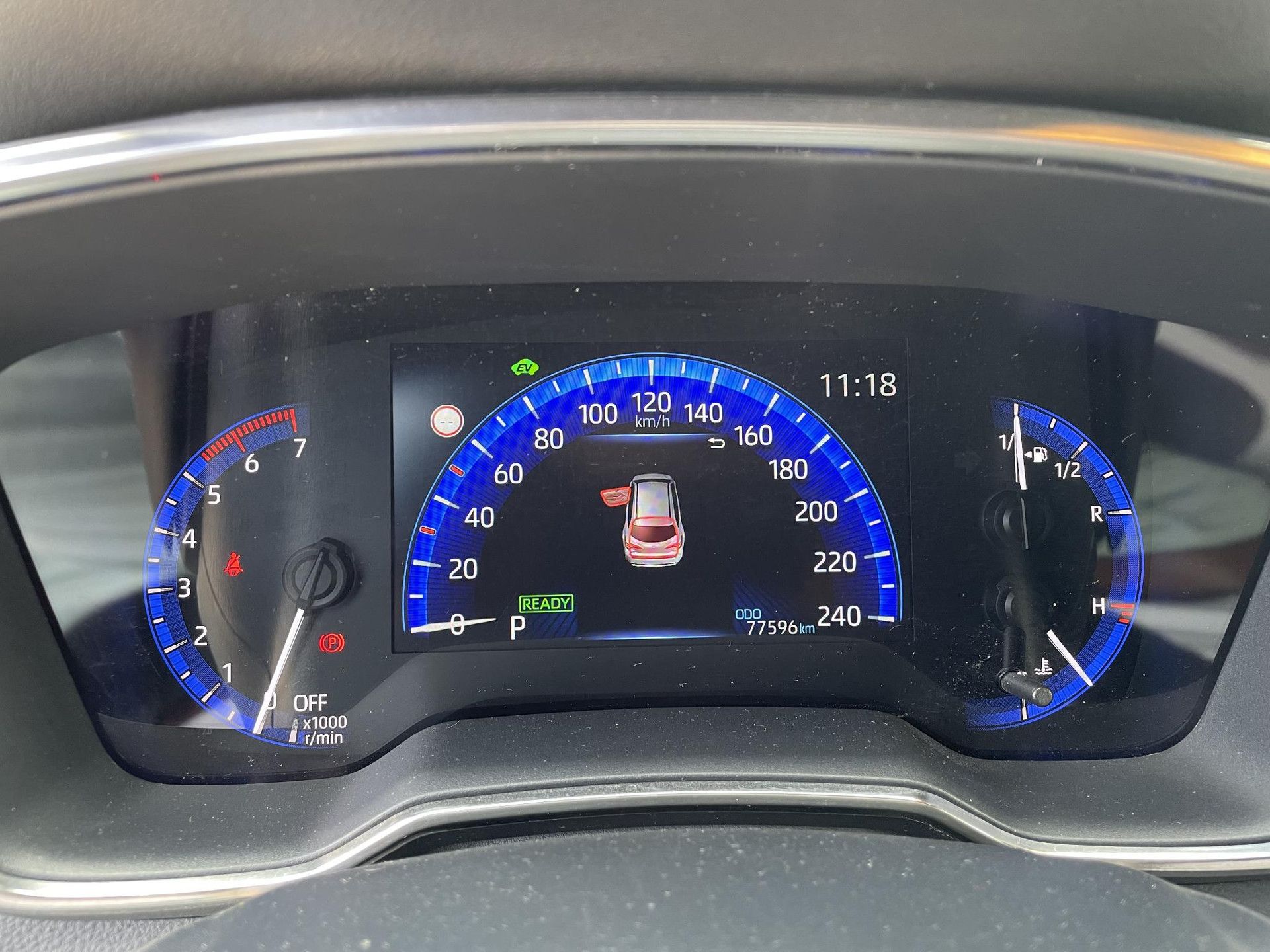 Toyota CorollaTouringSports met kenteken P-959-HX – dashboard