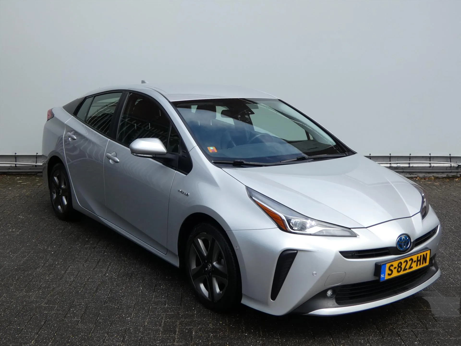 Toyota Prius met kenteken S-822-HN – interieur
