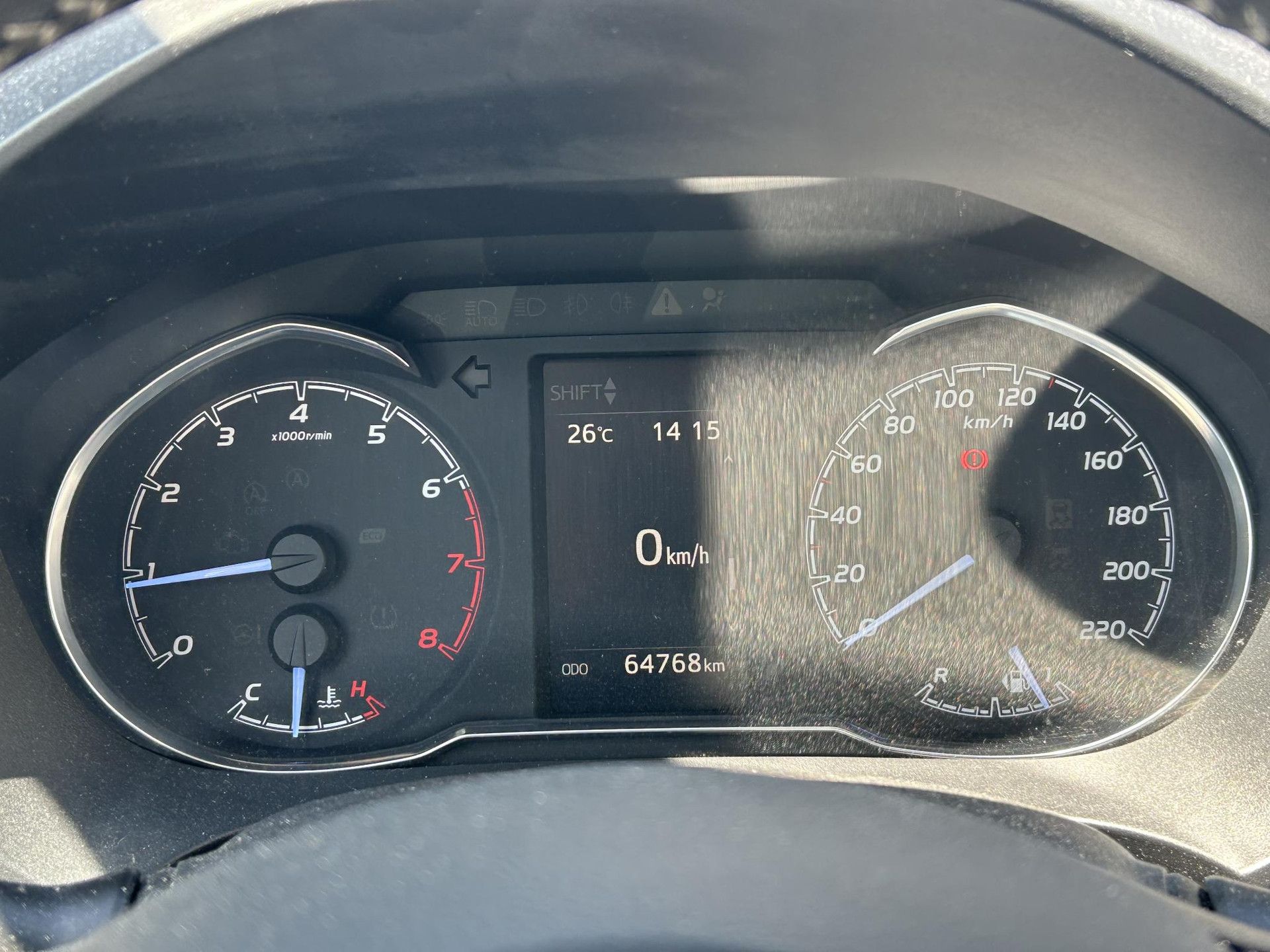 Toyota Yaris met kenteken H-373-GJ – interieur