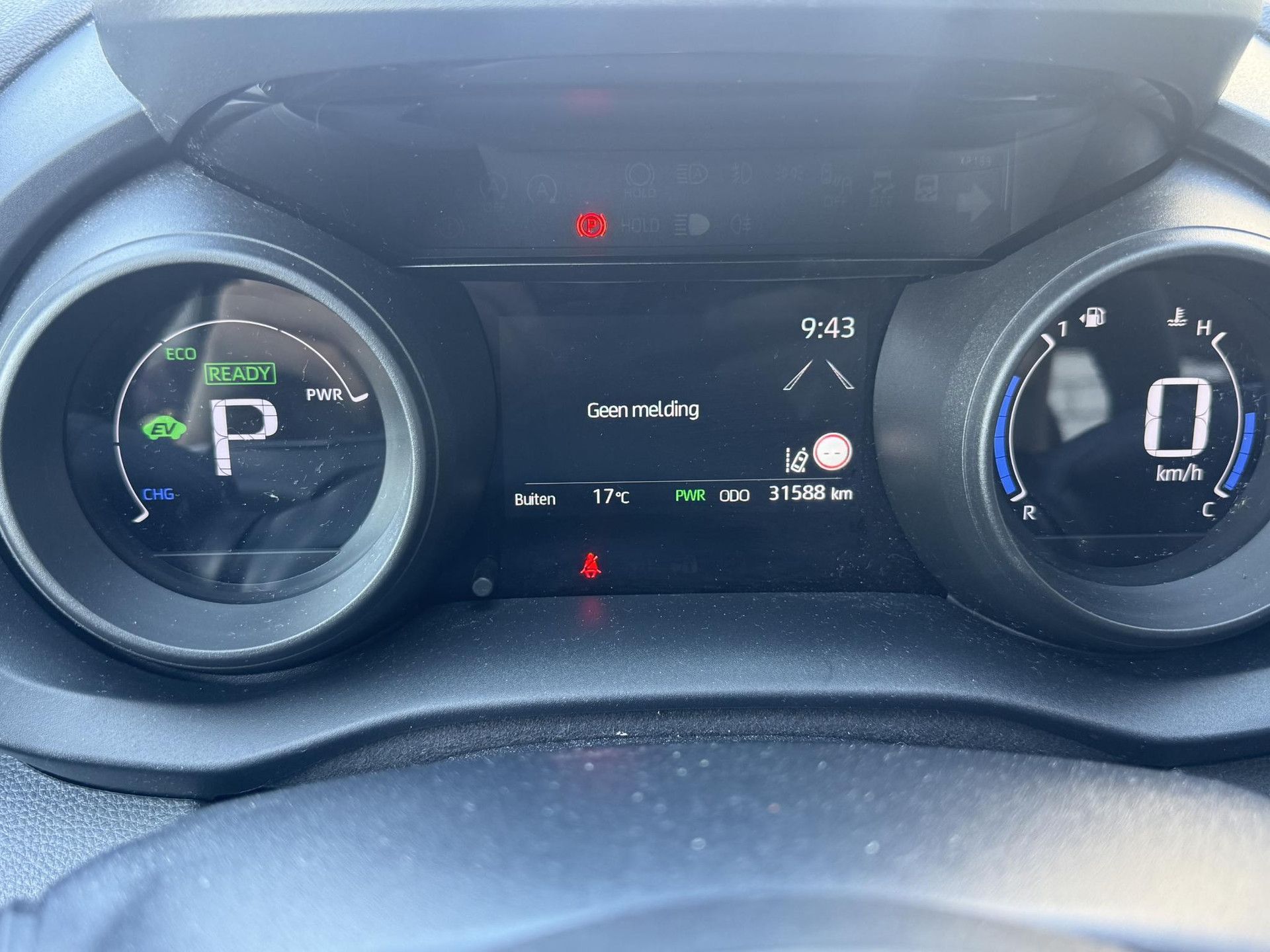 Toyota Yaris met kenteken T-822-PX – dashboard