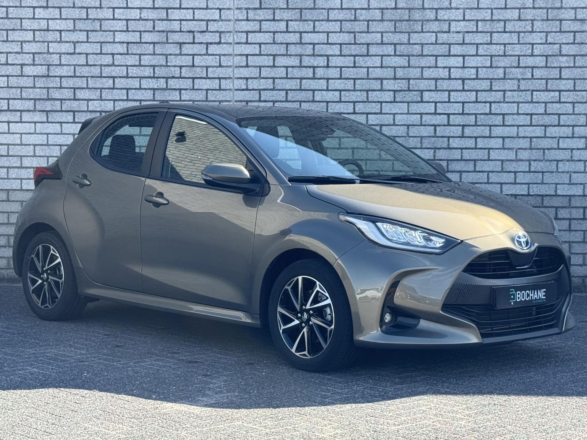 Toyota Yaris met kenteken T-822-PX – detailfoto