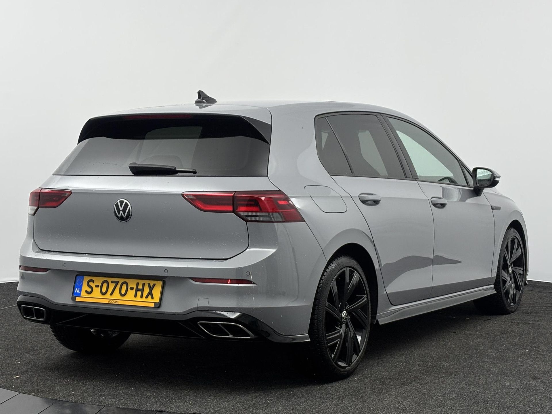 Volkswagen Golf met kenteken S-070-HX – achteraanzicht
