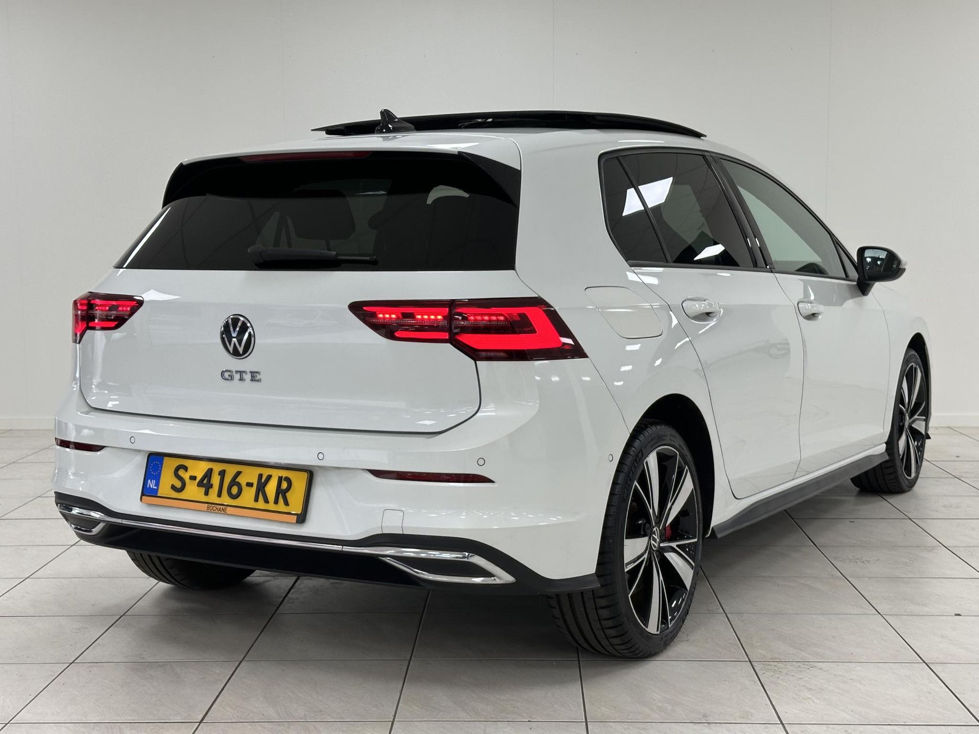 Volkswagen Golf met kenteken S-416-KR – achteraanzicht