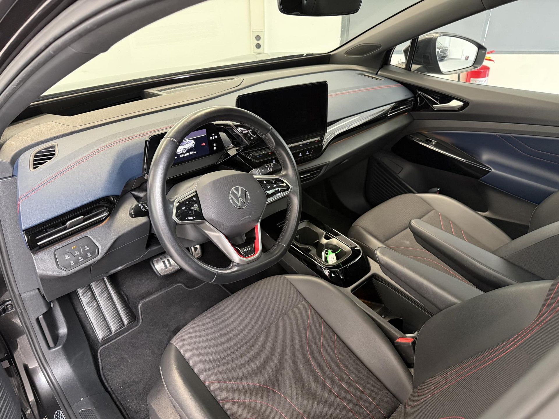 Volkswagen ID.4 met kenteken N-771-NX – interieur