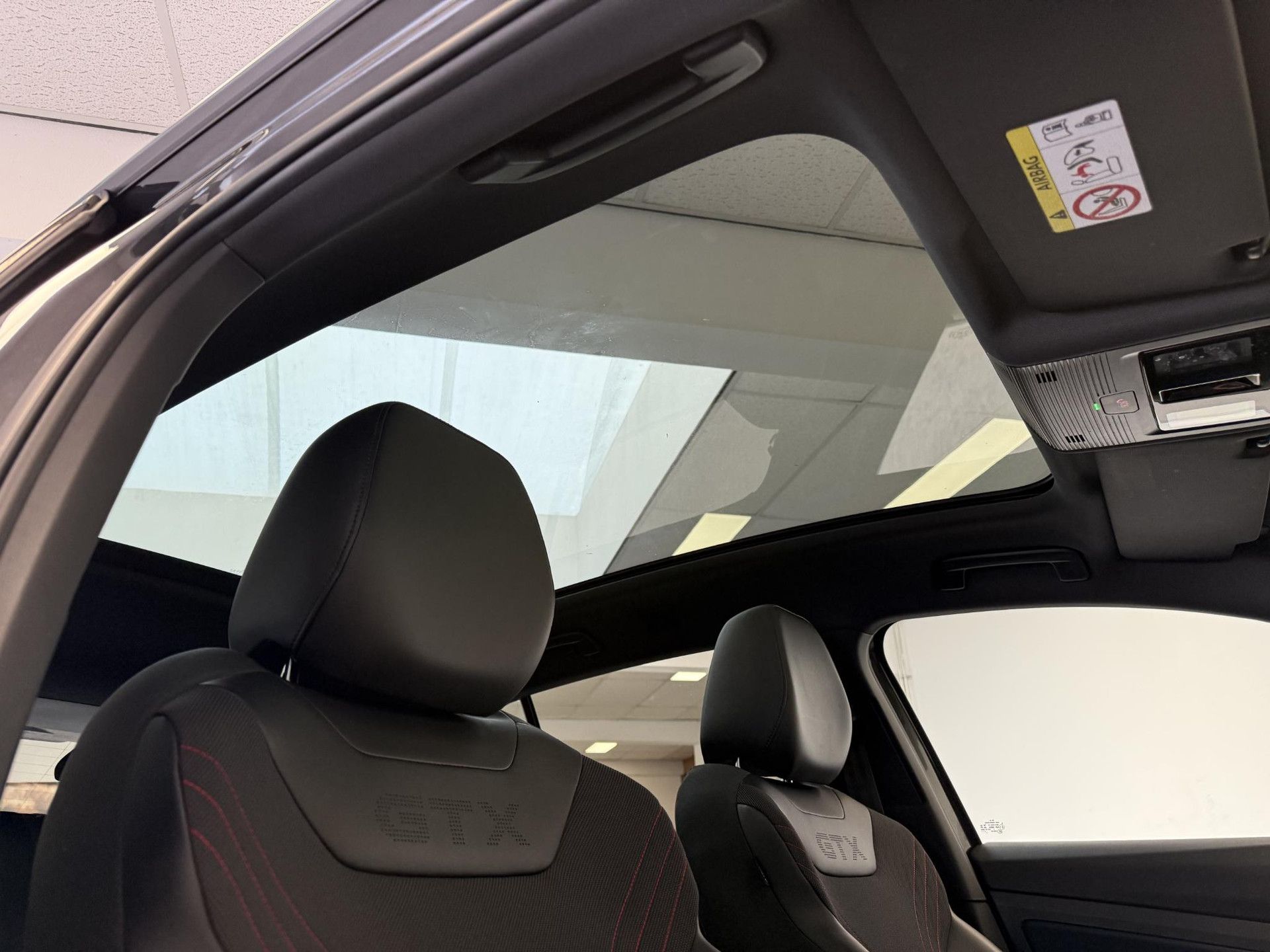 Volkswagen ID.4 met kenteken N-771-NX – detailfoto