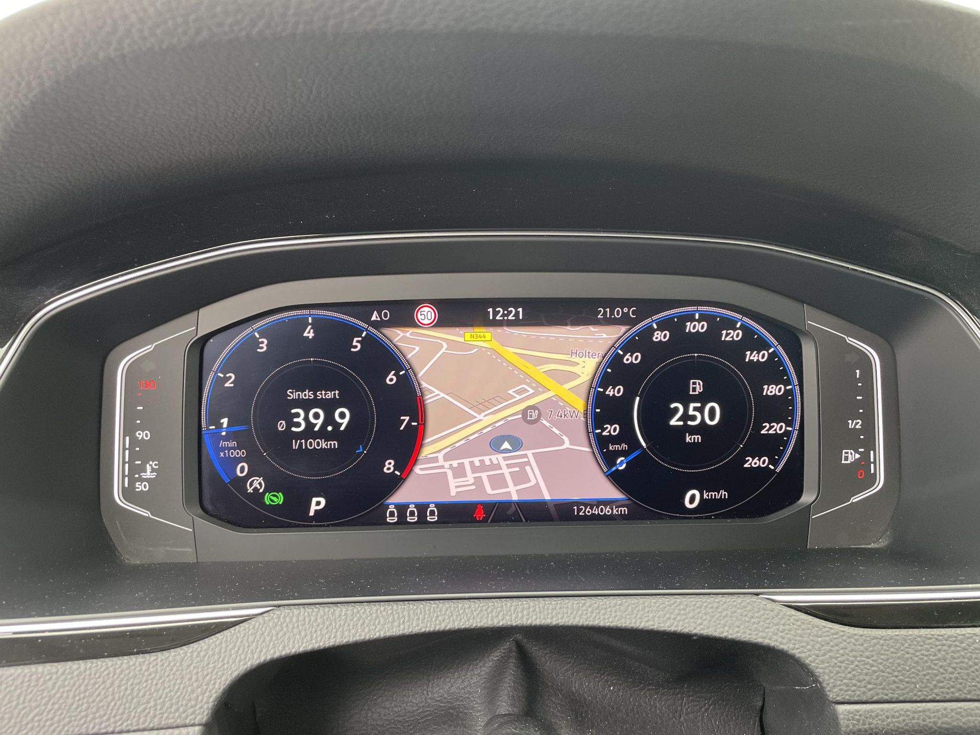 Volkswagen Passat met kenteken X-661-TX – dashboard
