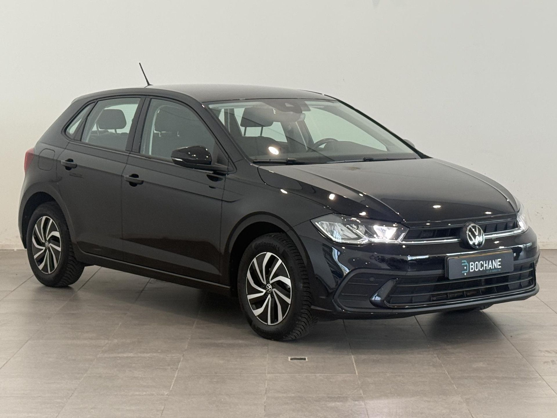 Volkswagen Polo met kenteken P-223-RS – detailfoto