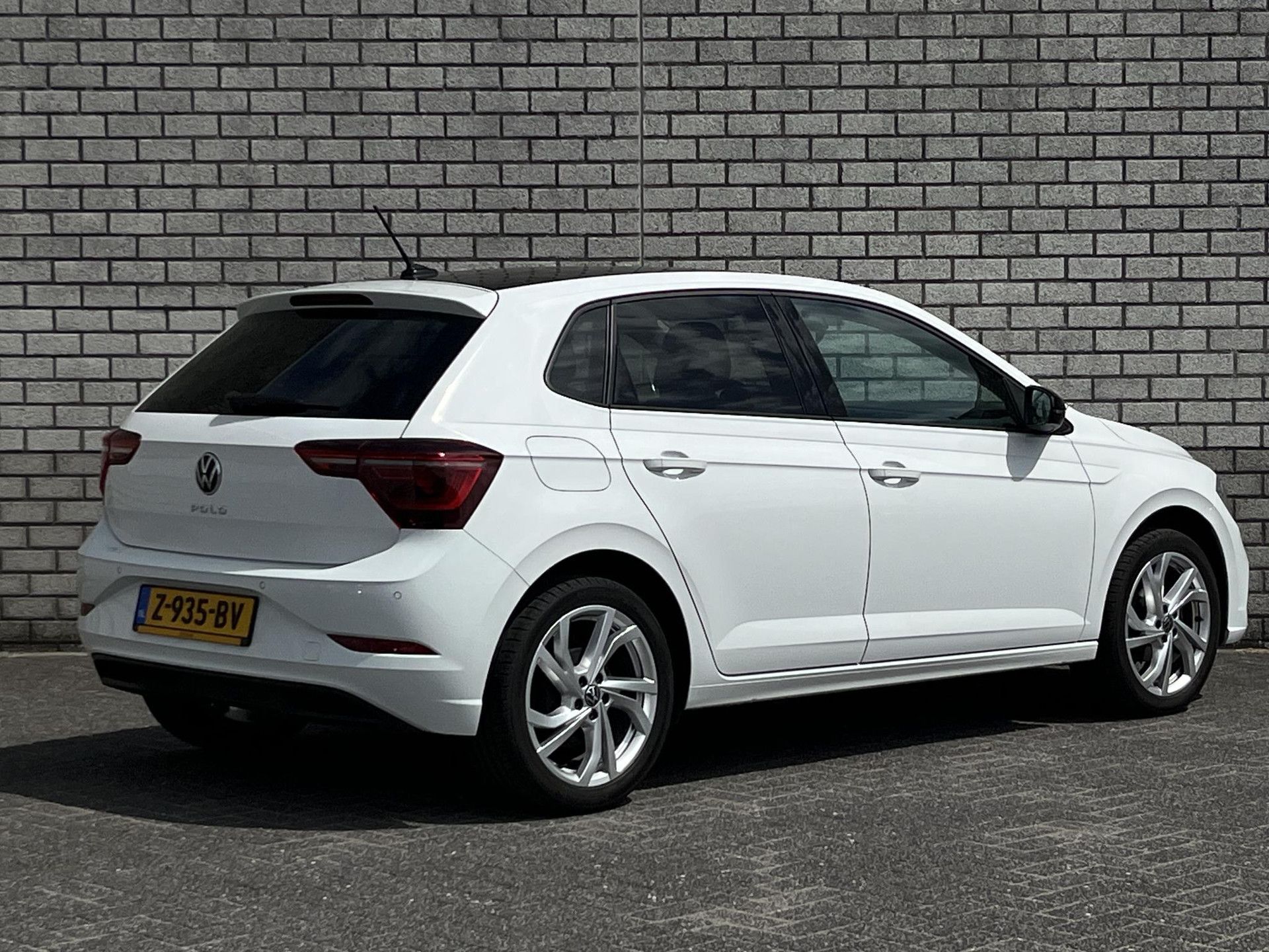 Volkswagen Polo met kenteken Z-935-BV – achteraanzicht