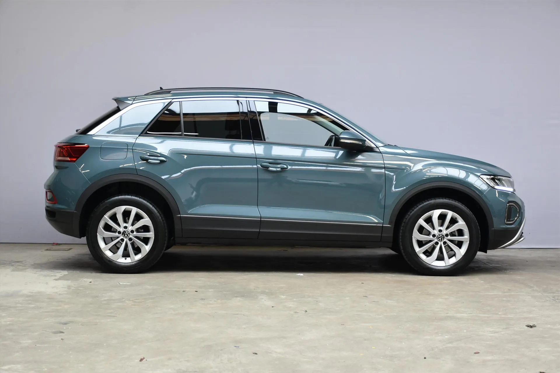 Volkswagen T-Roc met kenteken GFD-09-B – dashboard
