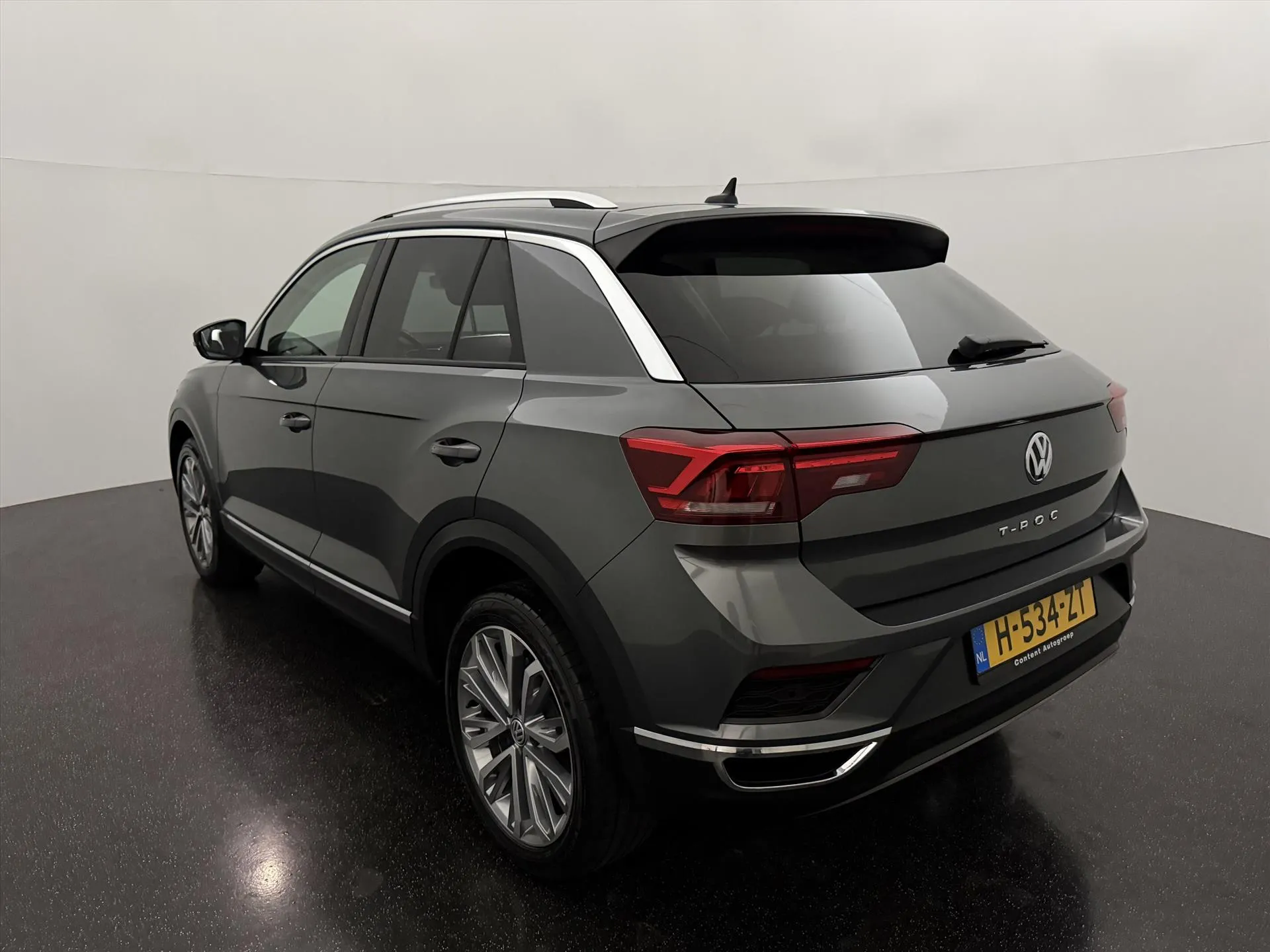 Volkswagen T-Roc met kenteken H-534-ZT – interieur