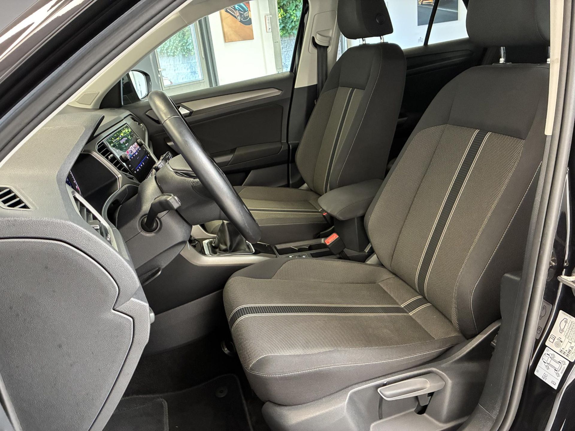 Volkswagen T-Roc met kenteken N-286-TD – interieur