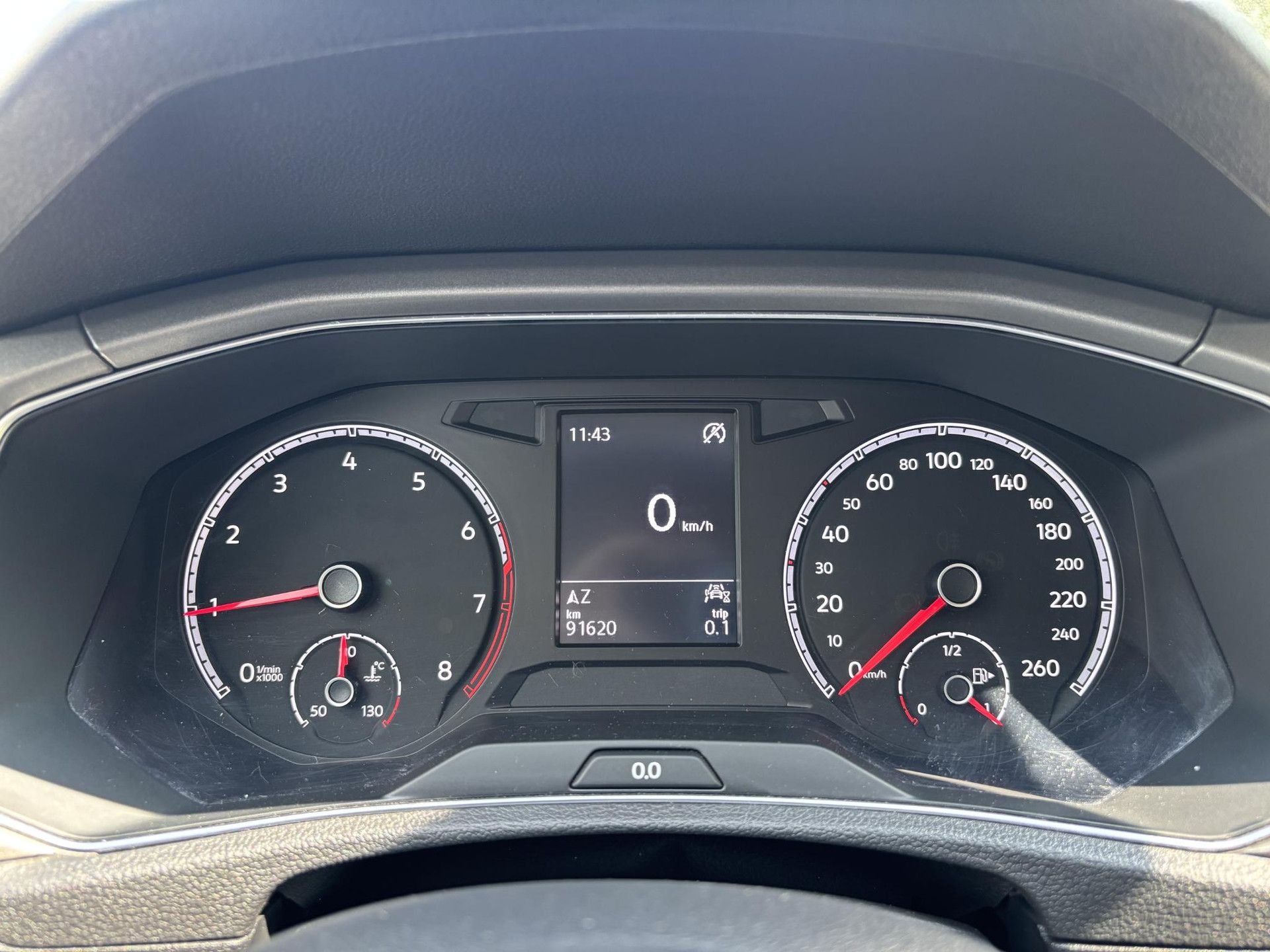 Volkswagen T-Roc met kenteken P-574-NG – dashboard