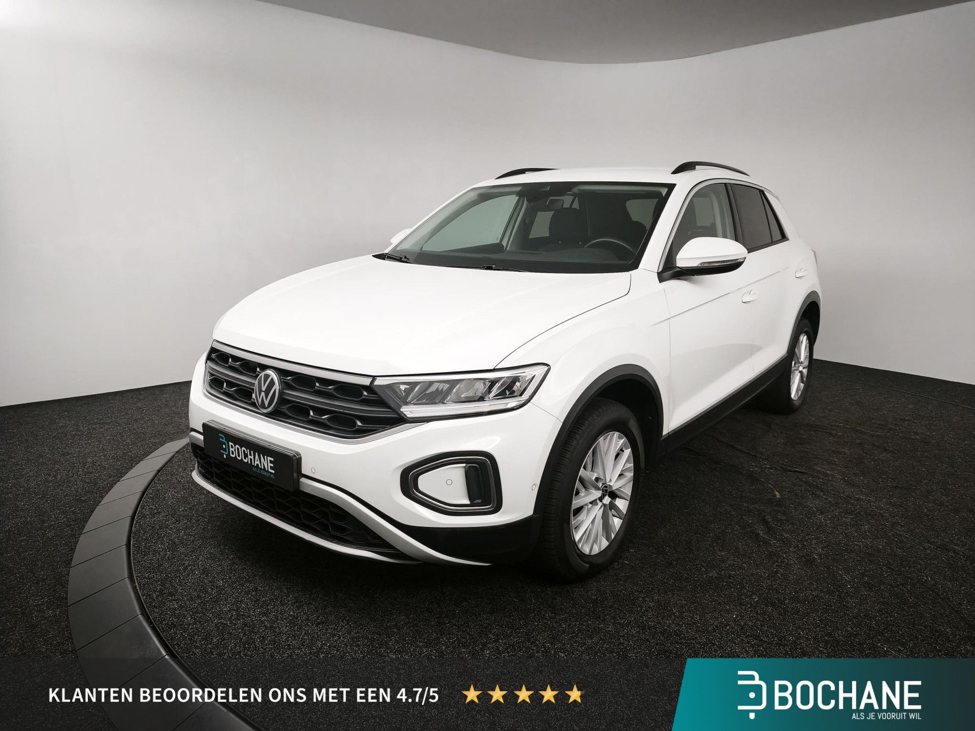 Volkswagen T-Roc met kenteken R-078-TL – vooraanzicht