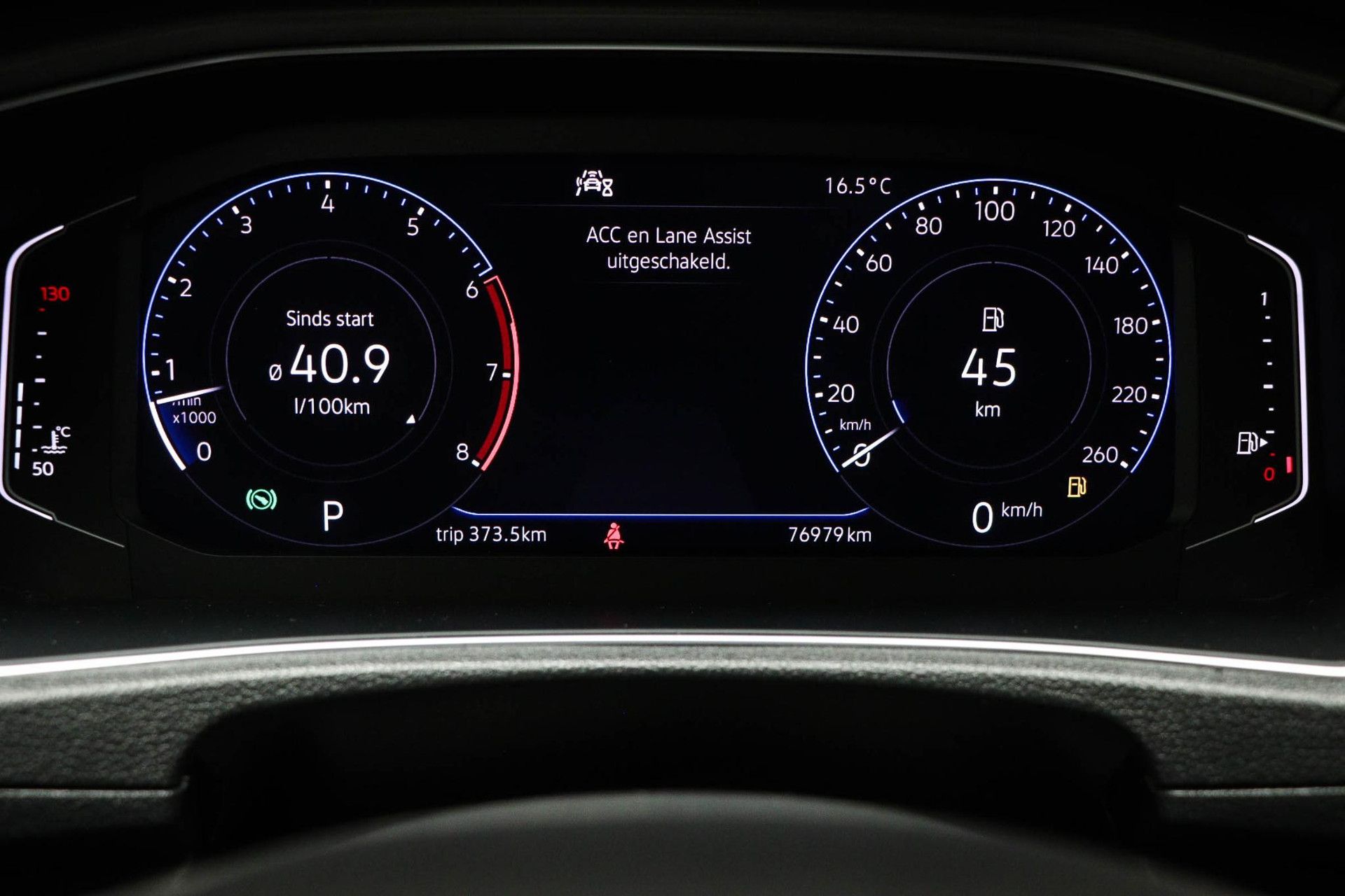 Volkswagen T-Roc met kenteken S-834-VP – dashboard