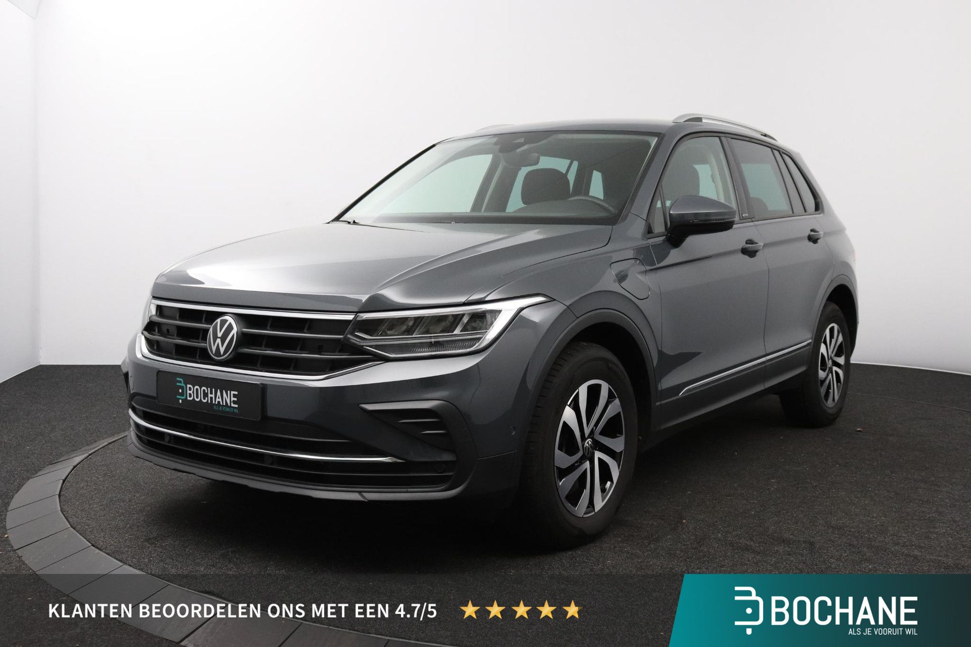 Volkswagen Tiguan met kenteken JHD-31-Z – vooraanzicht