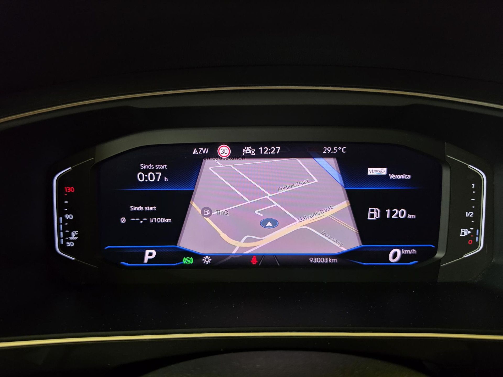 Volkswagen Tiguan met kenteken K-730-TV – dashboard