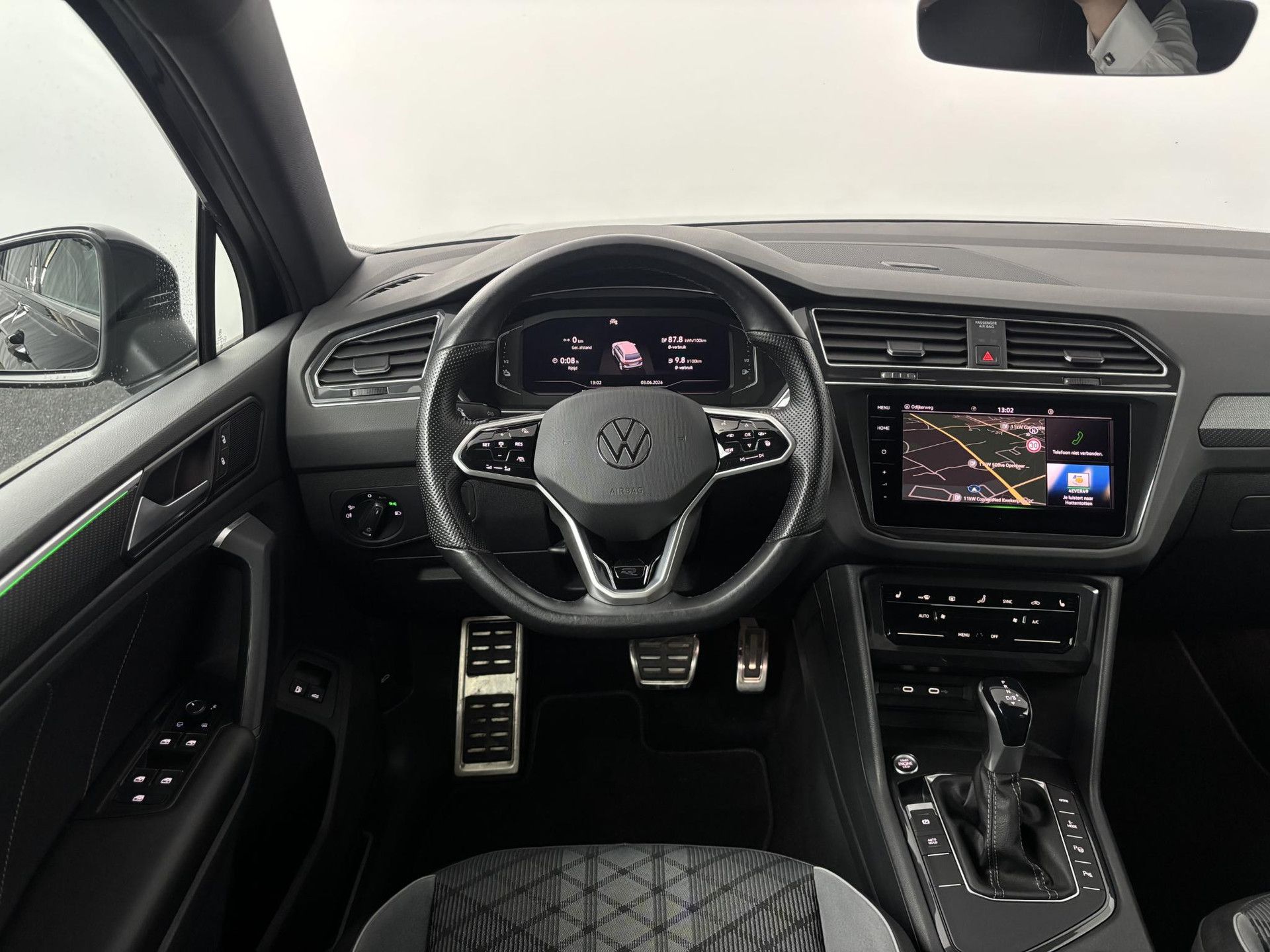 Volkswagen Tiguan met kenteken KJL-59-L – interieur